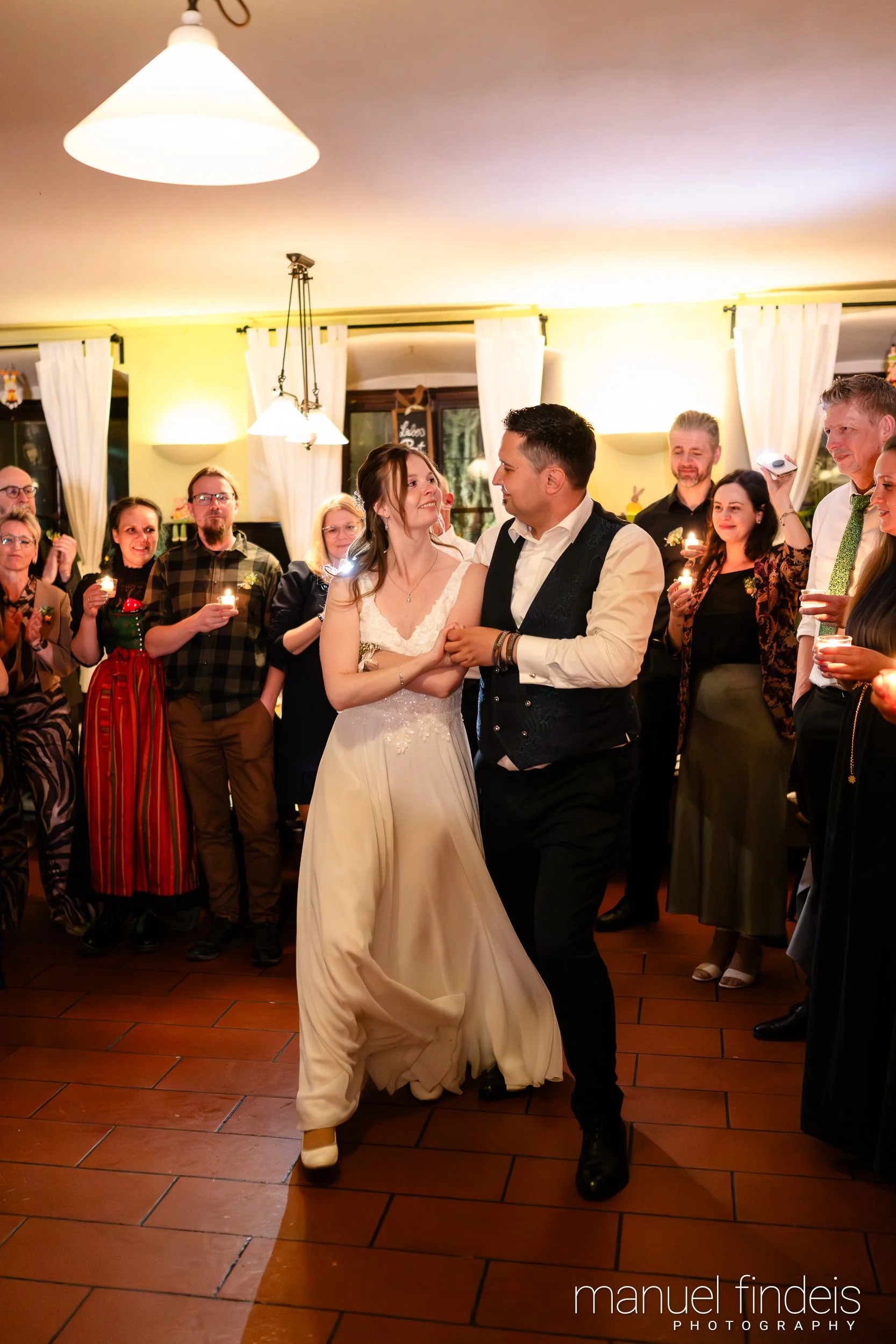0961_Hochzeit_VuA_www.manuelfindeis.com.jpg