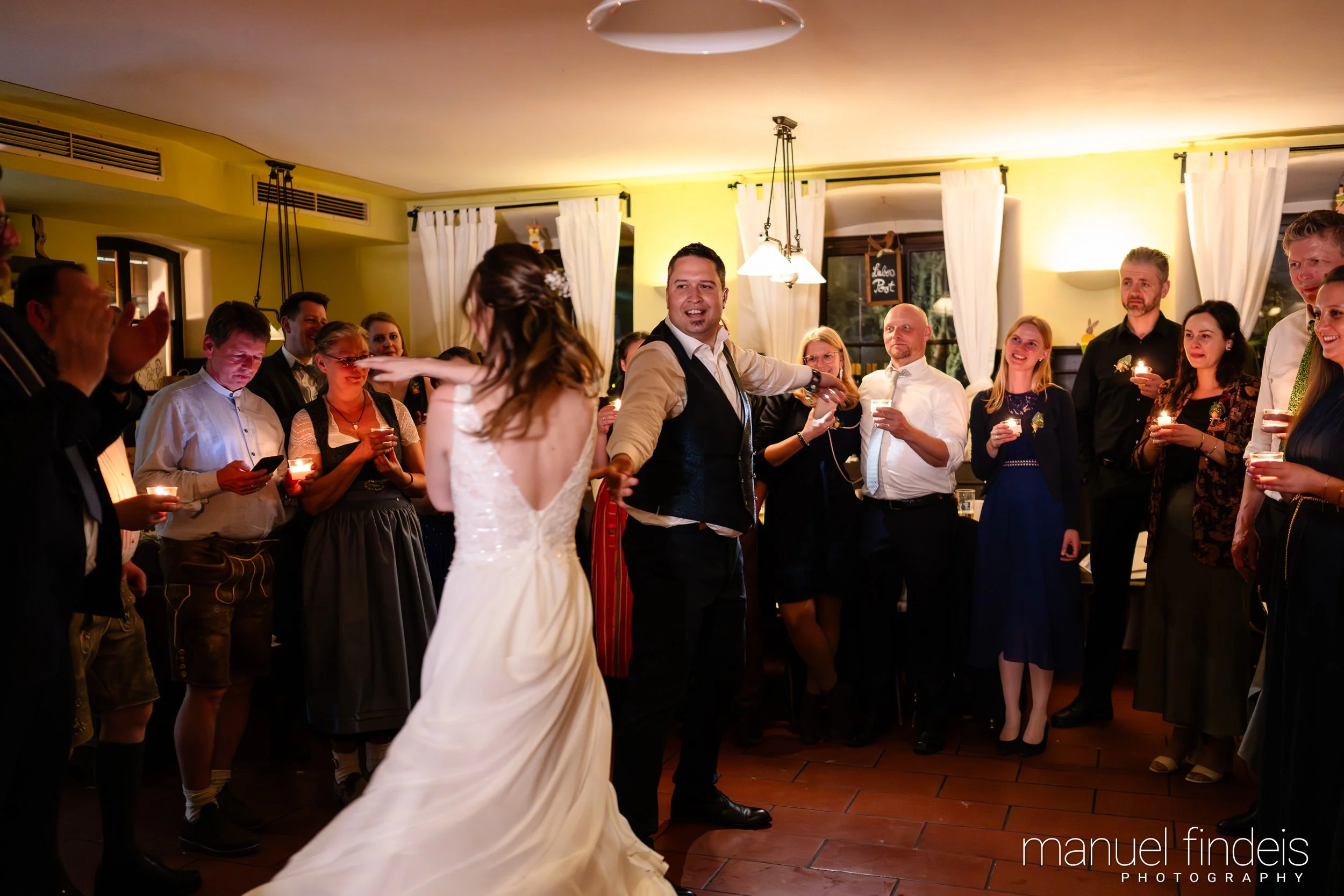0985_Hochzeit_VuA_www.manuelfindeis.com.jpg