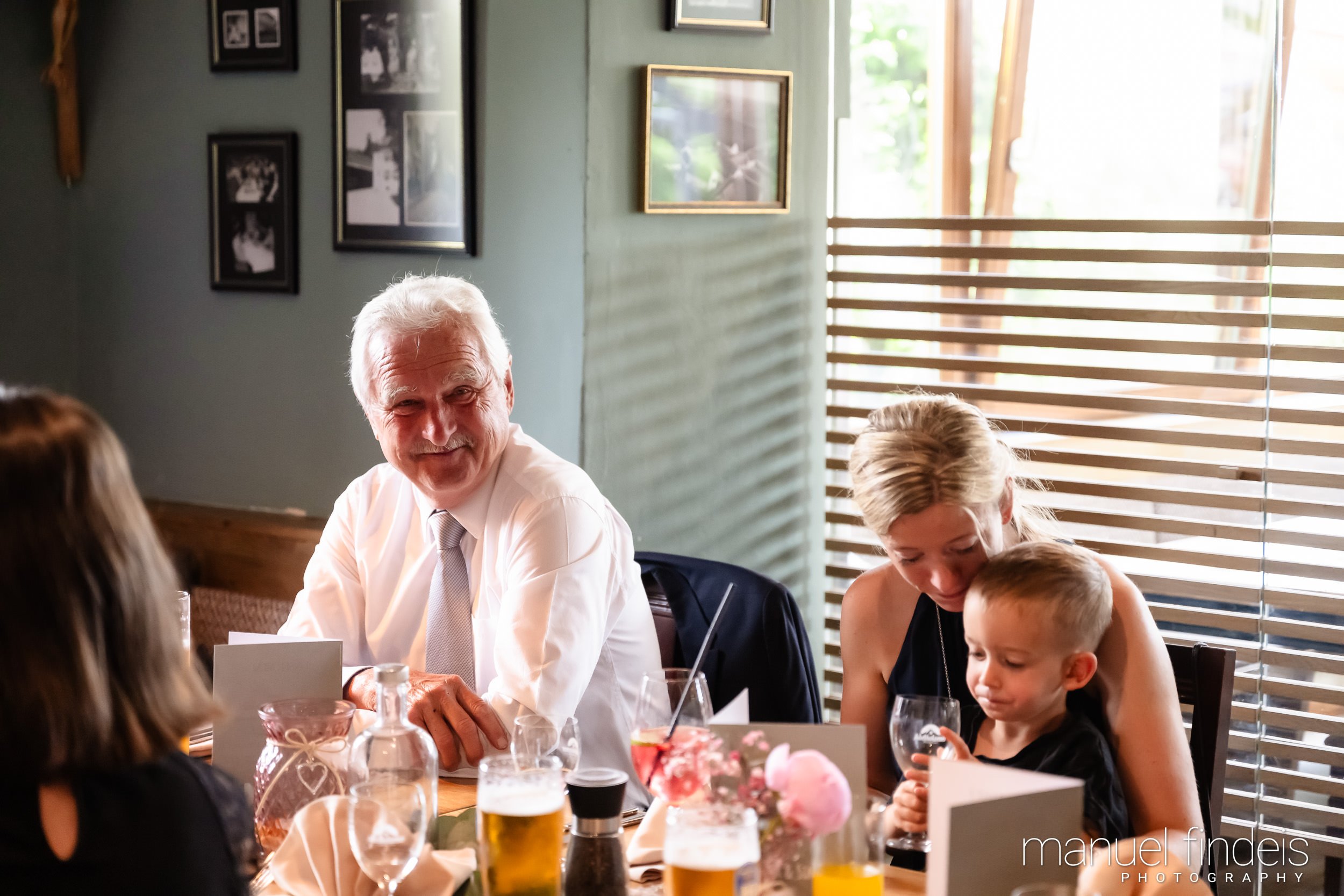 0523_Hochzeit_RundS_www.manuelfindeis.com.jpg