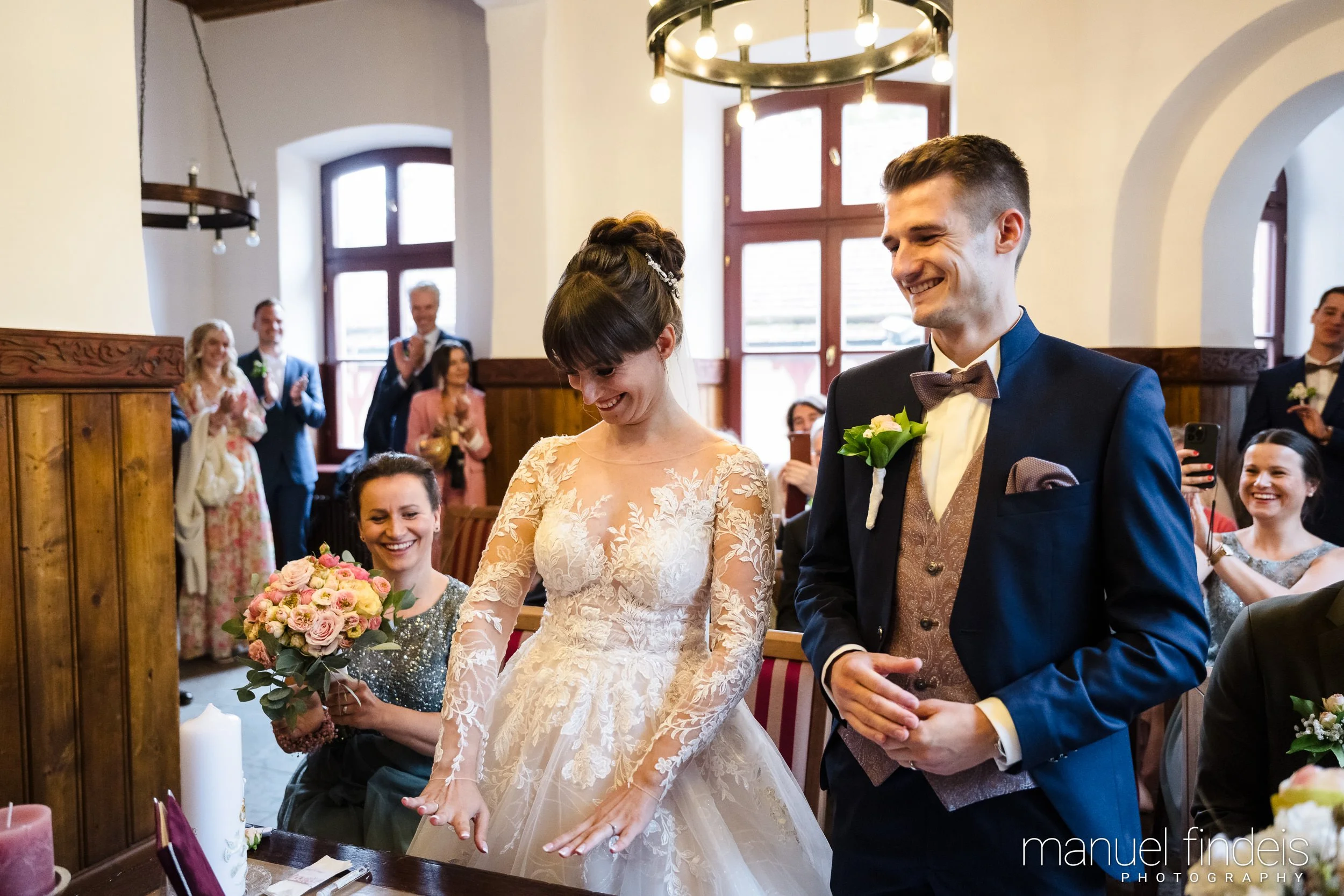 0229_Hochzeit-AuJ_www.manuelfindeis.com.jpg