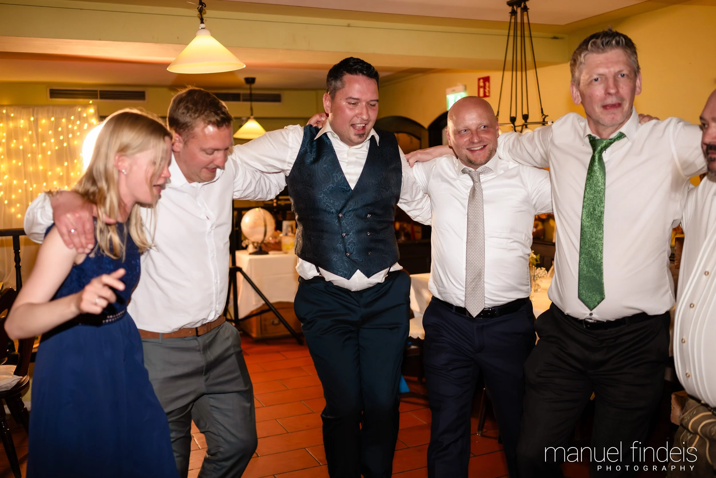 1118_Hochzeit_VuA_www.manuelfindeis.com.jpg