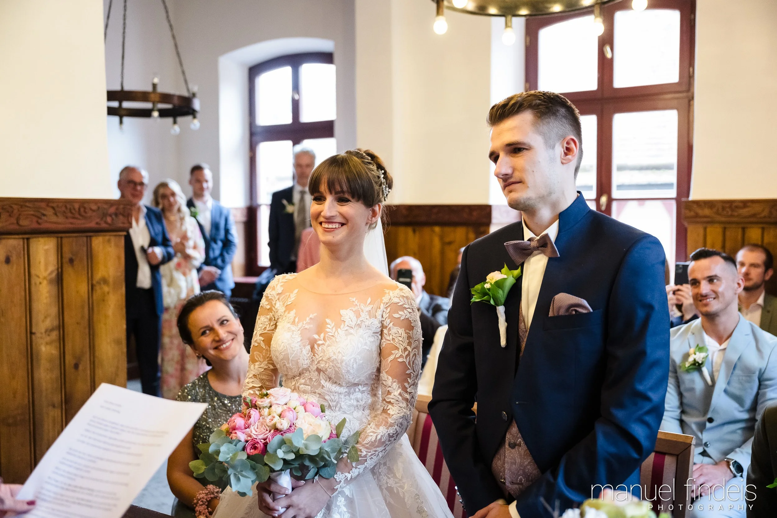 0171_Hochzeit-AuJ_www.manuelfindeis.com.jpg