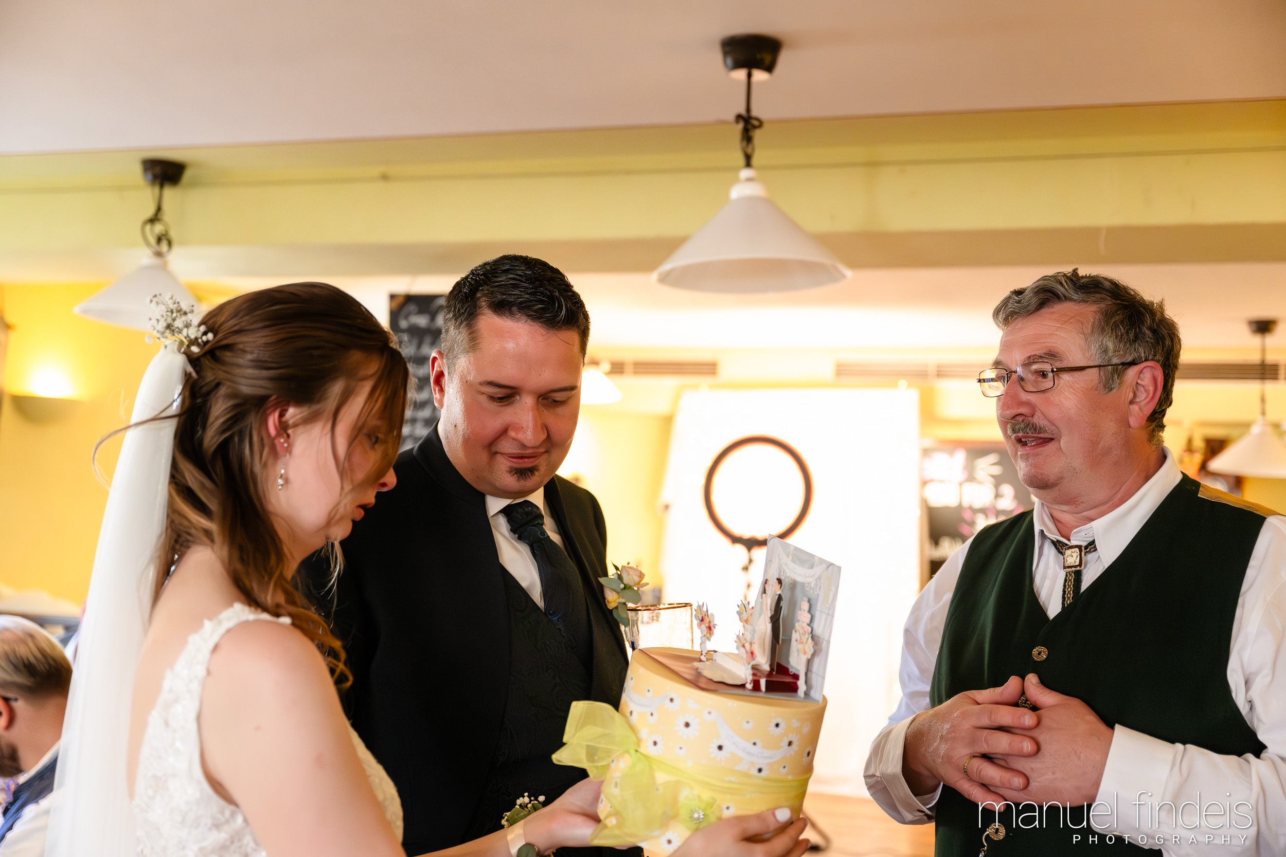 0784_Hochzeit_VuA_www.manuelfindeis.com.jpg