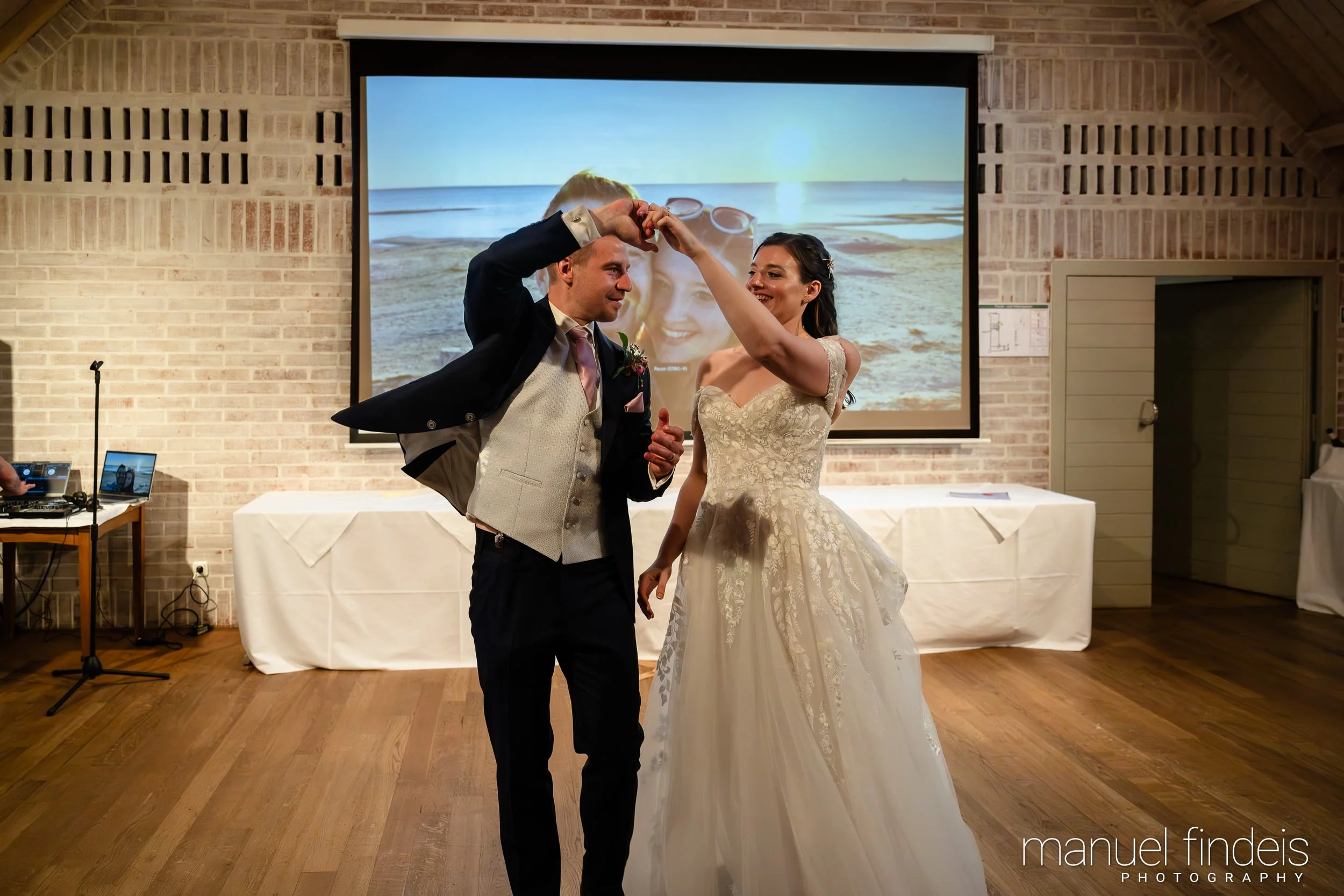 0651_Hochzeit_Rus_www.manuelfindeis.com.jpg