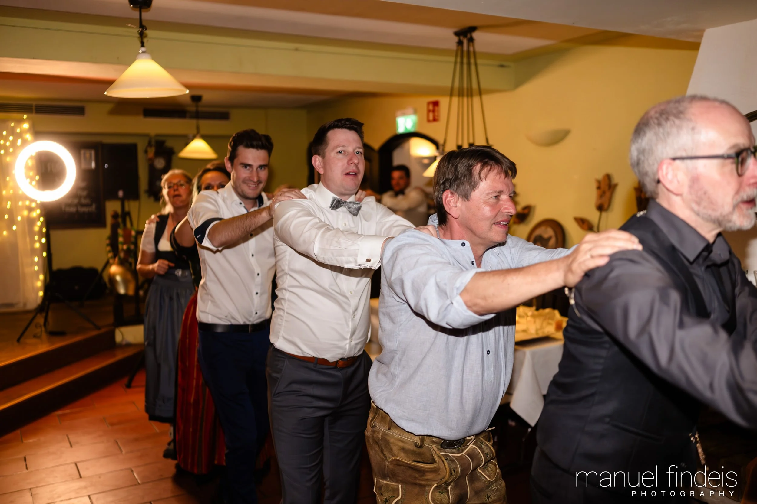 1096_Hochzeit_VuA_www.manuelfindeis.com.jpg