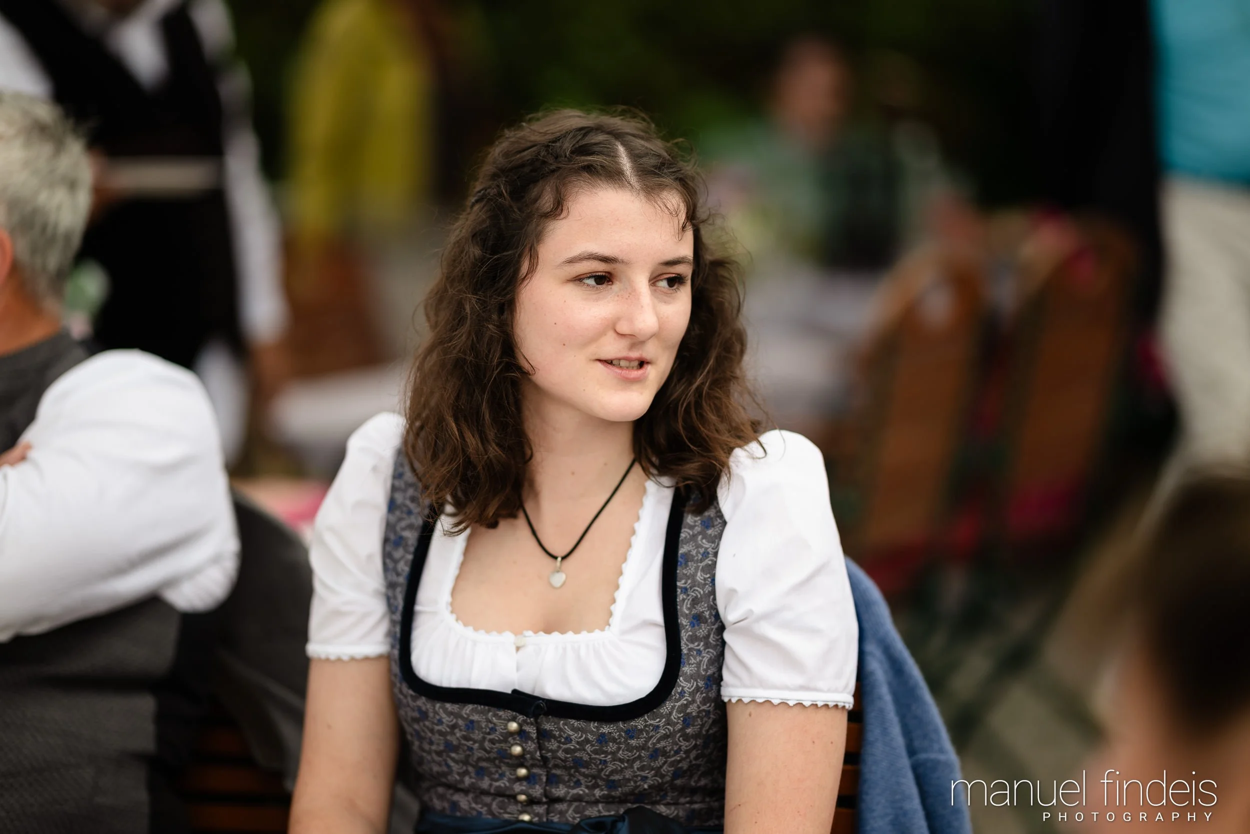 0592_Hochzeit-BuL_www.manuelfindeis.com.jpg