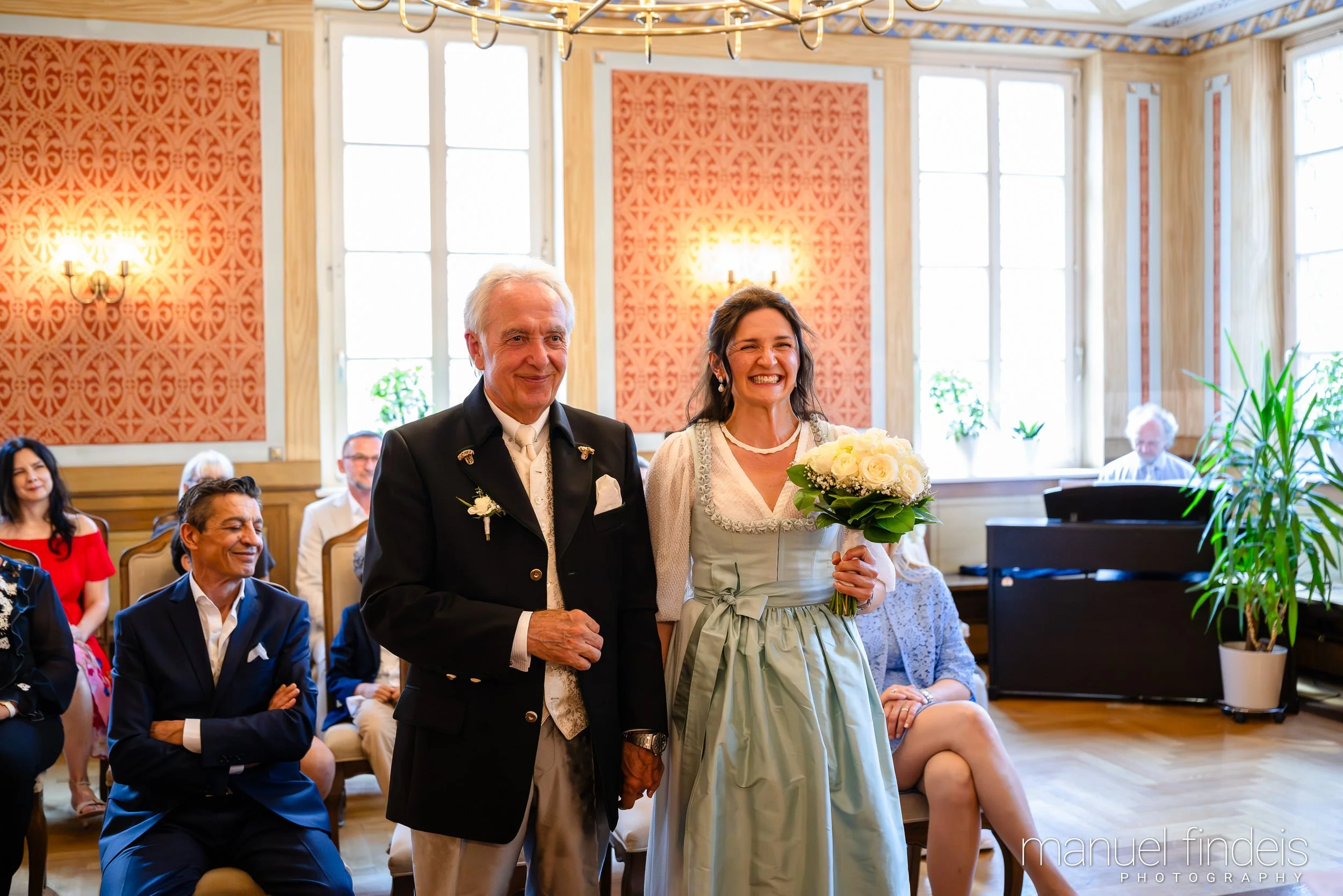 0096_Hochzeit_AuE_www.manuelfindeis.com.jpg