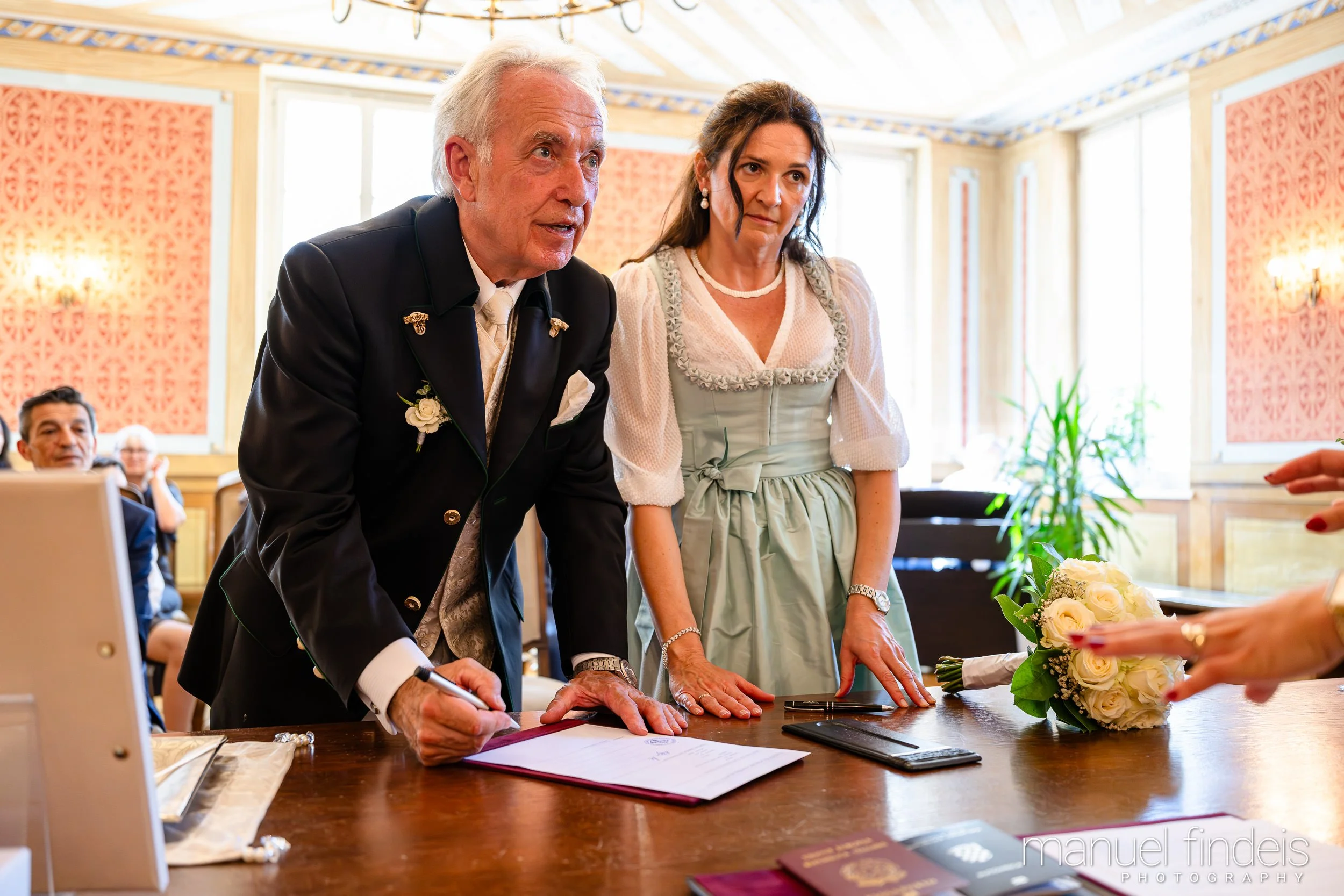 0152_Hochzeit_AuE_www.manuelfindeis.com.jpg