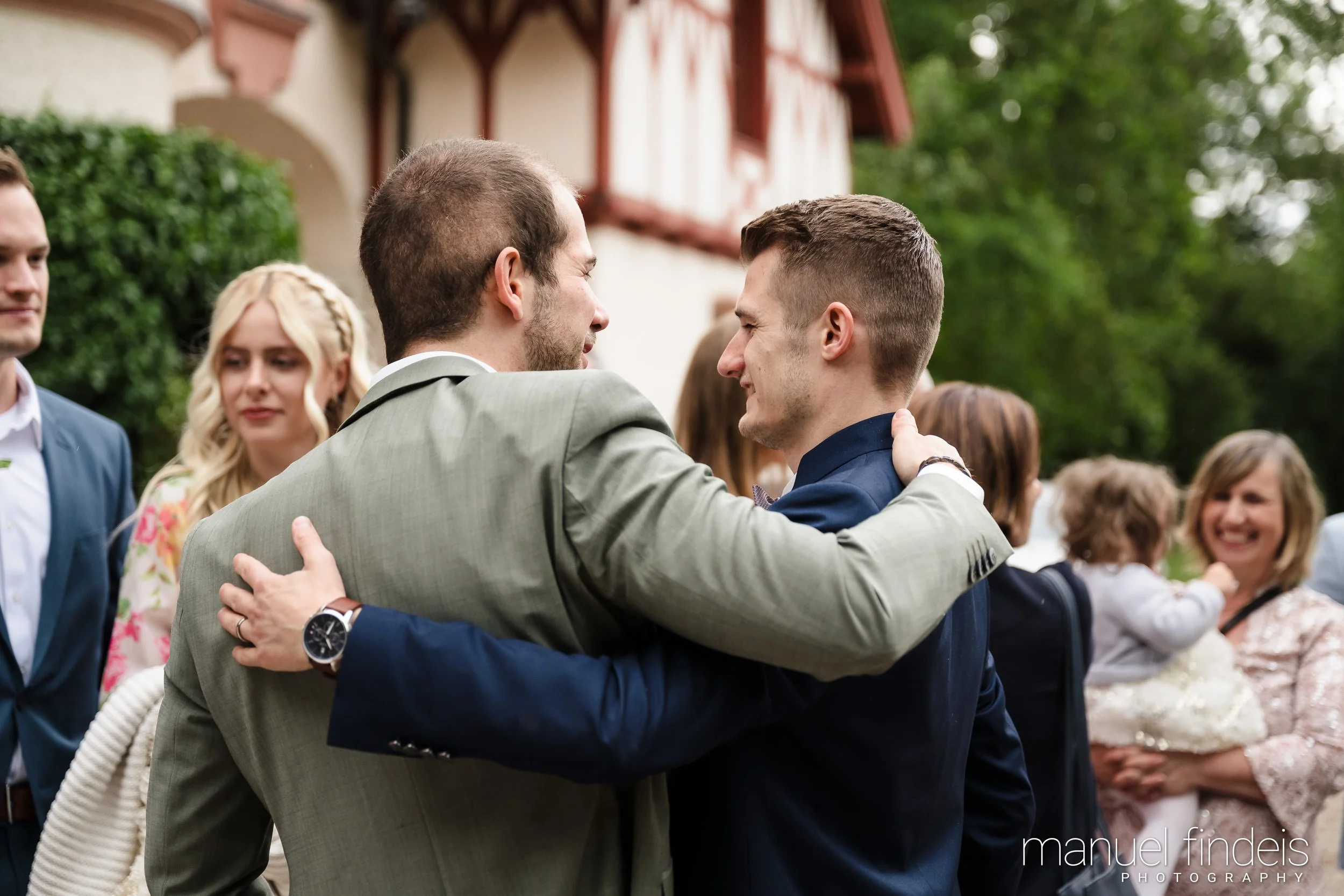 0384_Hochzeit-AuJ_www.manuelfindeis.com.jpg