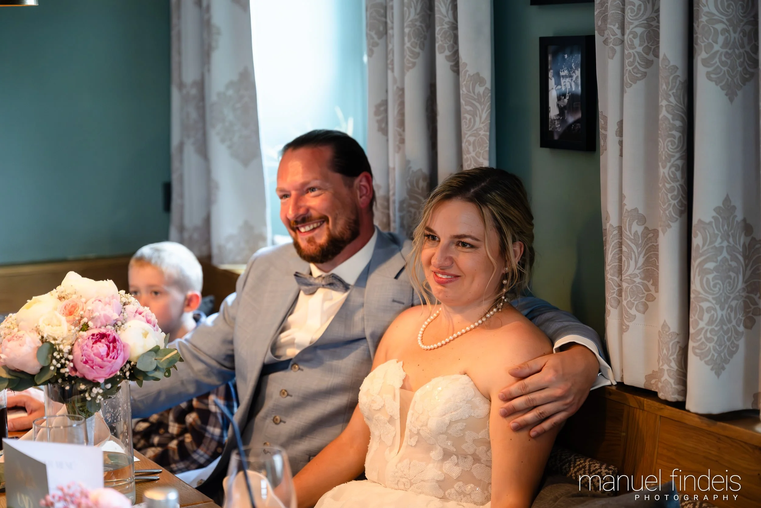 0548_Hochzeit_RundS_www.manuelfindeis.com.jpg