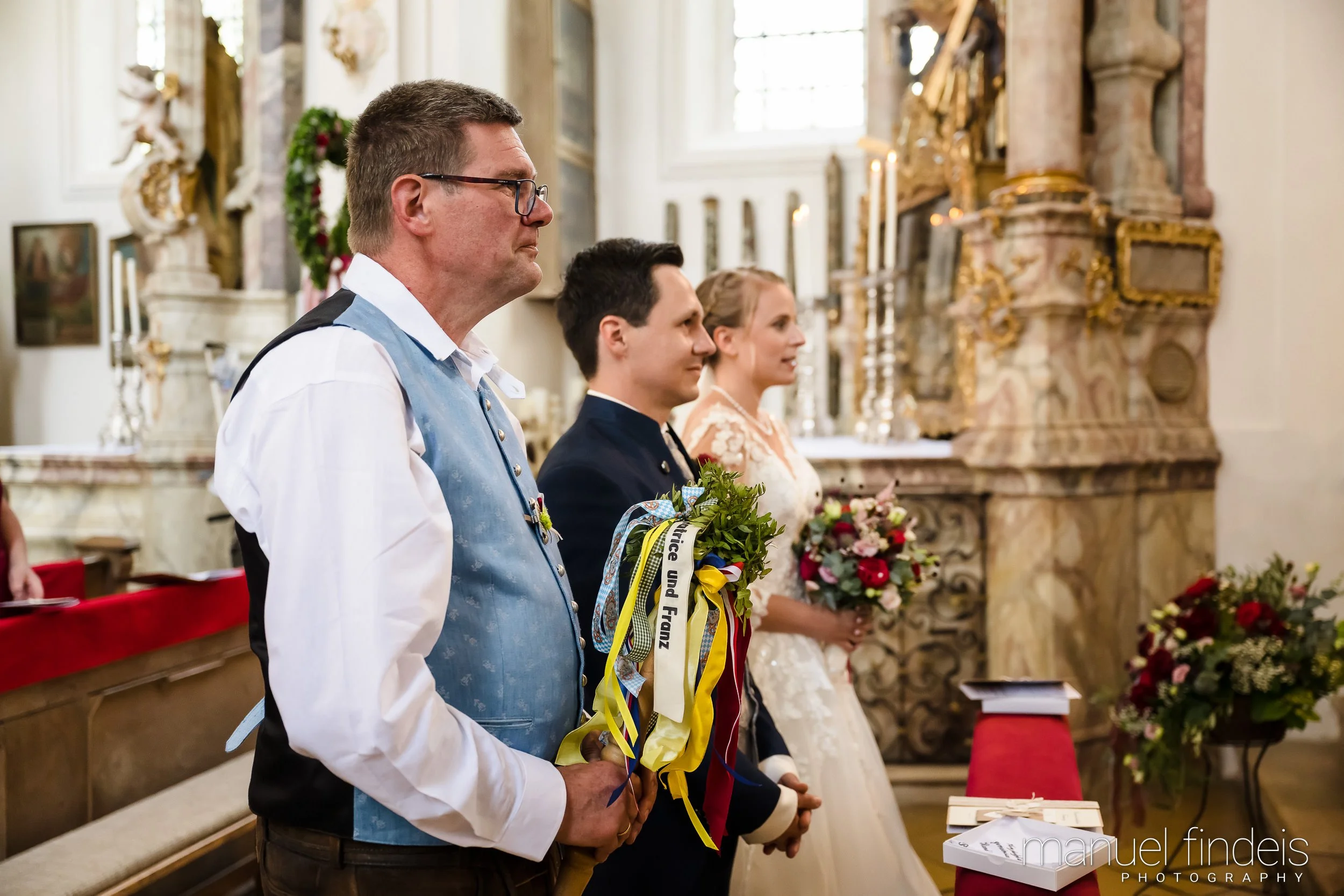 0468_Hochzeit-MuR-Kirche_www.manuelfindeis.com.jpg
