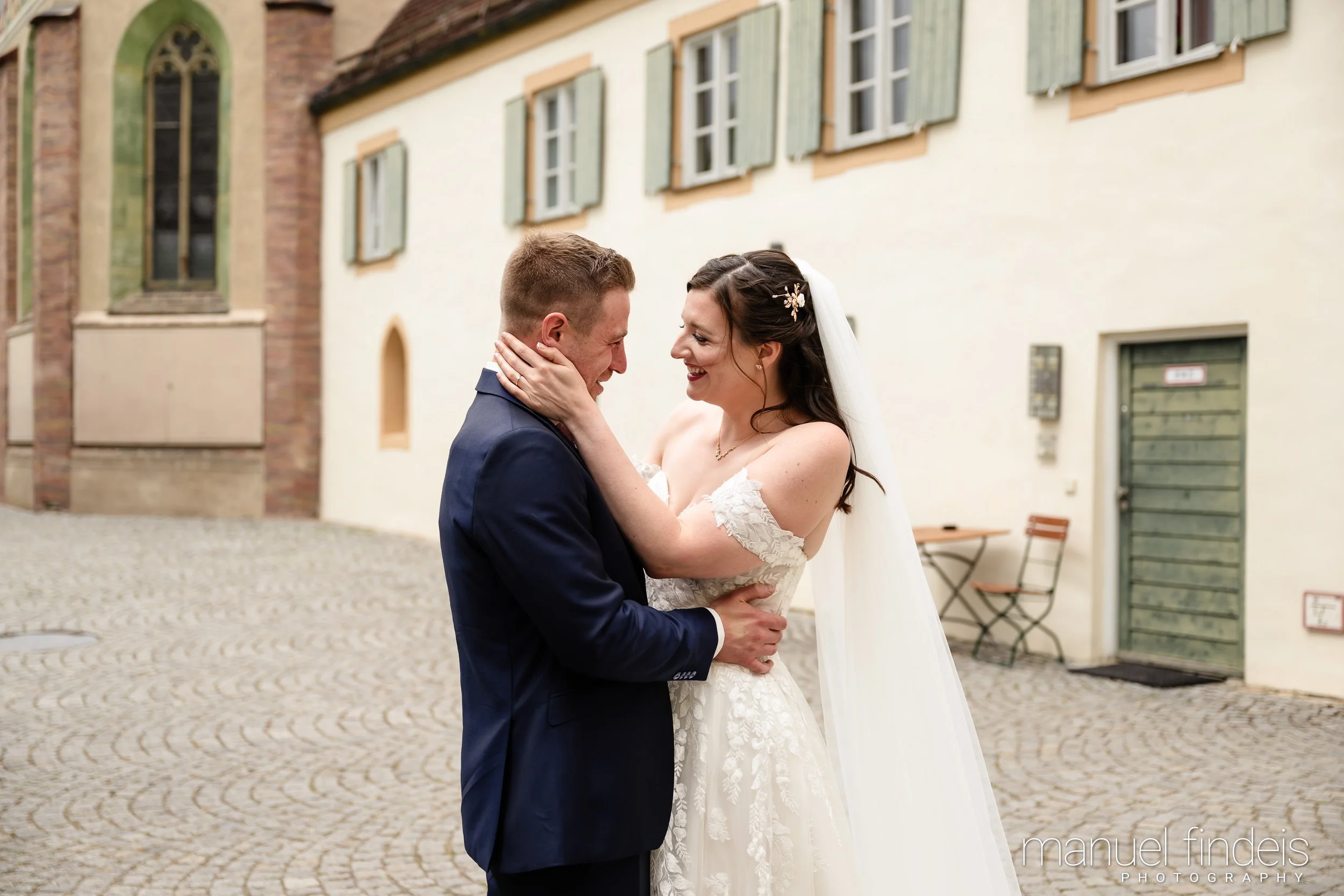 0032_Hochzeit_RuS_www.manuelfindeis.com.jpg
