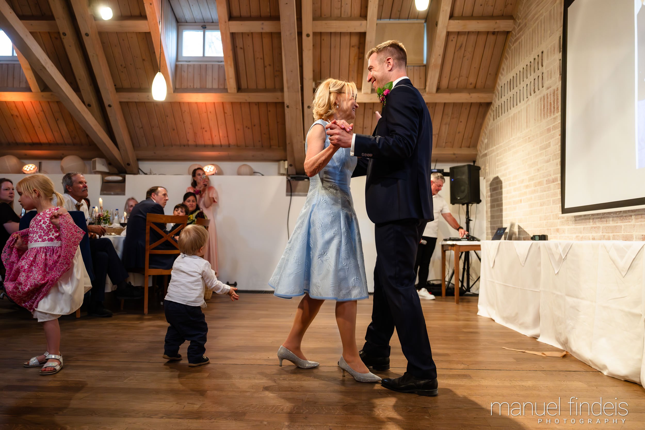 0767_Hochzeit_Rus_www.manuelfindeis.com.jpg