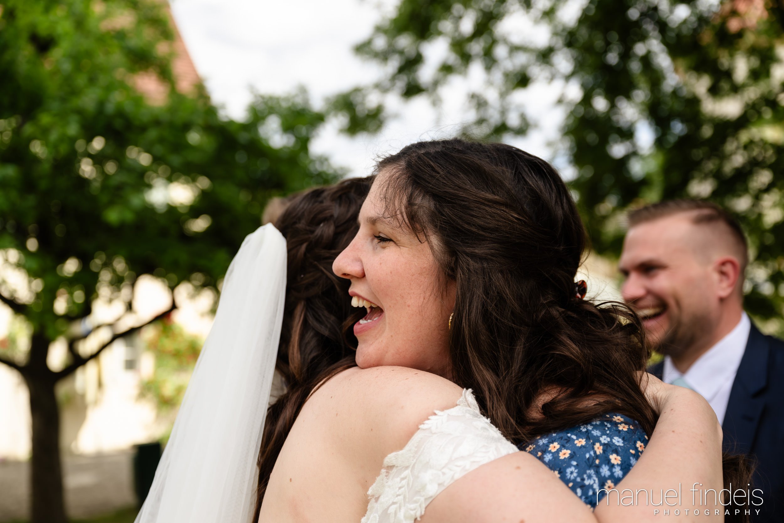 0334_Hochzeit_RuS_www.manuelfindeis.com.jpg