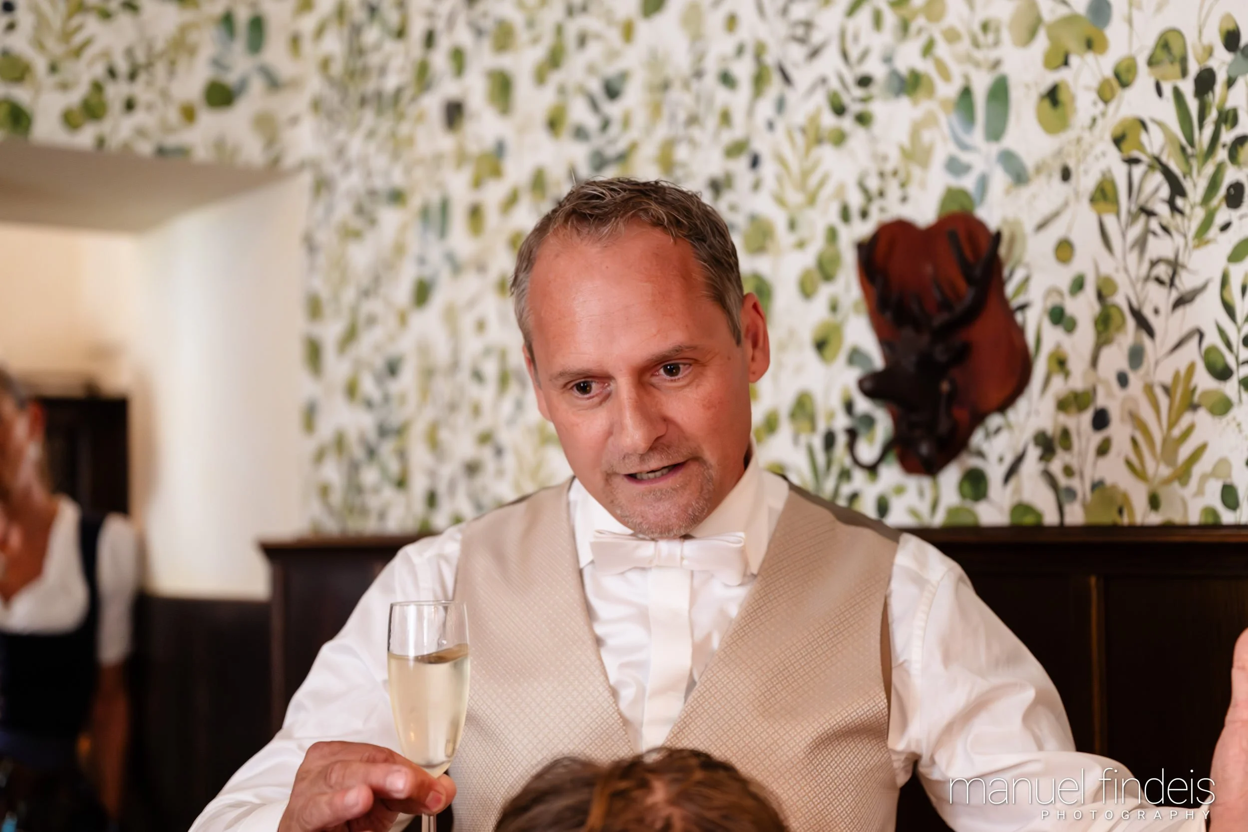 0498_Hochzeit_CuR_www.manuelfindeis.com.jpg