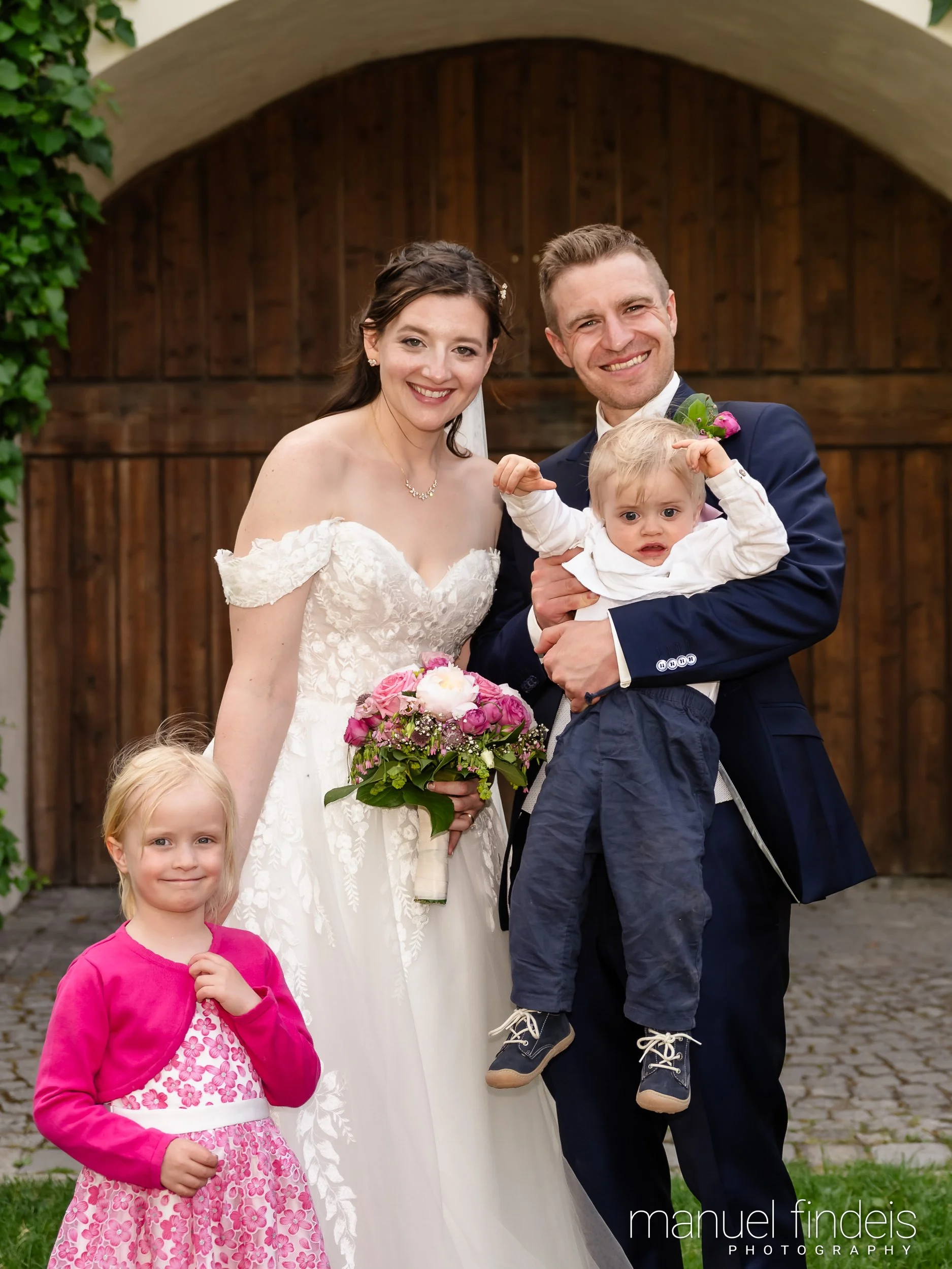 0433_Hochzeit_Rus_www.manuelfindeis.com.jpg