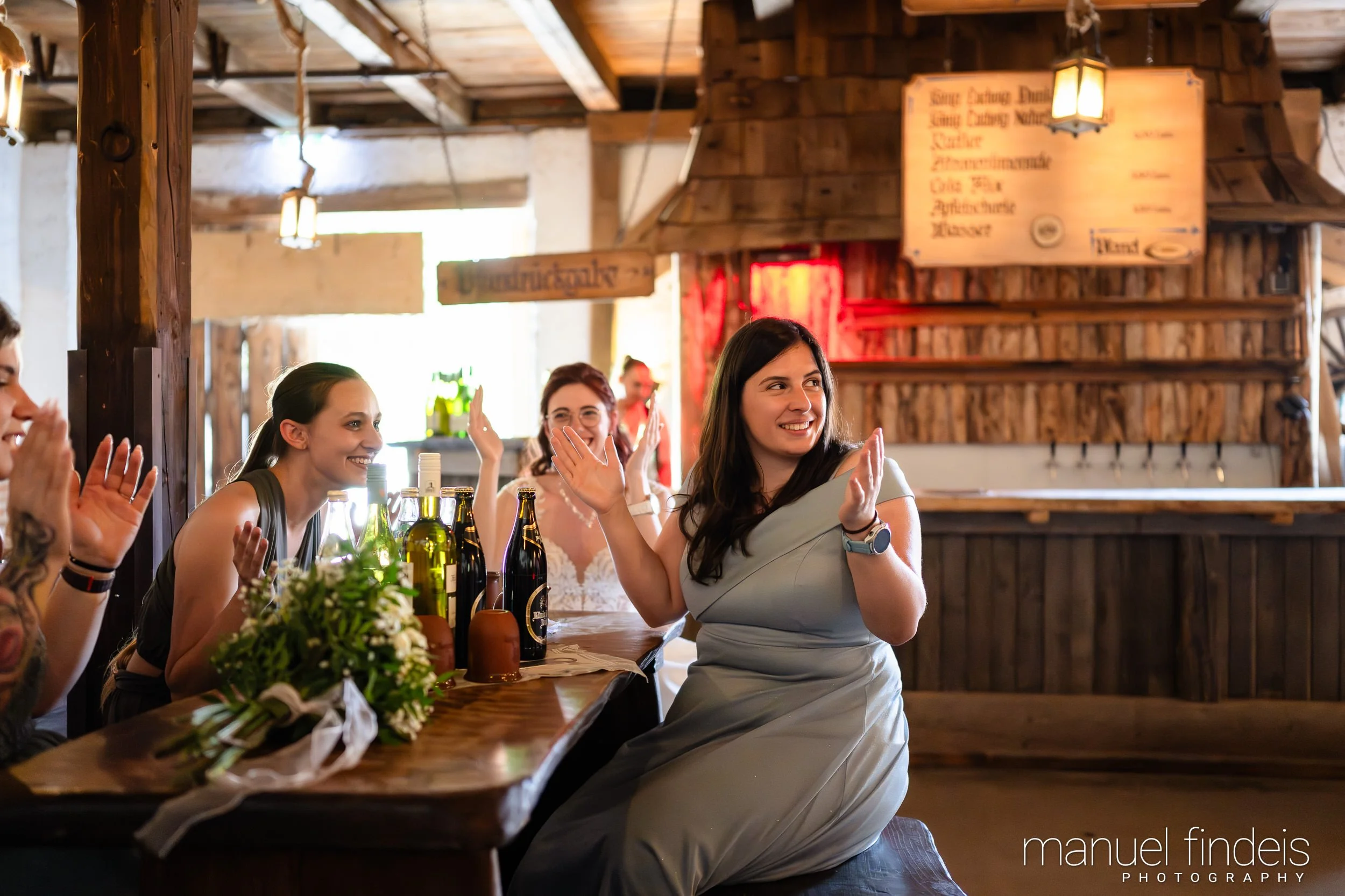 0582_Hochzeit-LUM_www.manuelfindeis.com.jpg