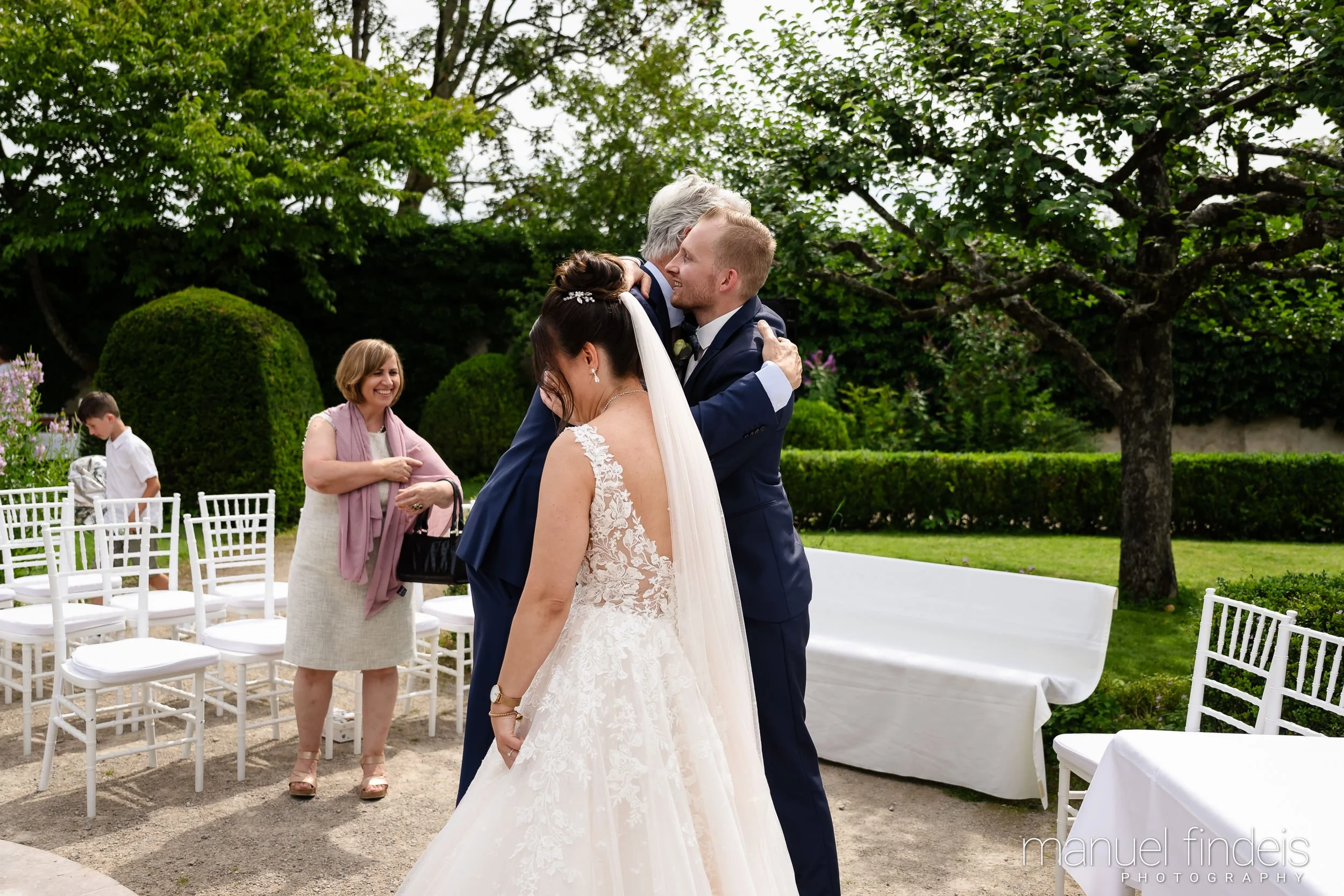 0291_Hochzeit-SuF_www.manuelfindeis.com.jpg