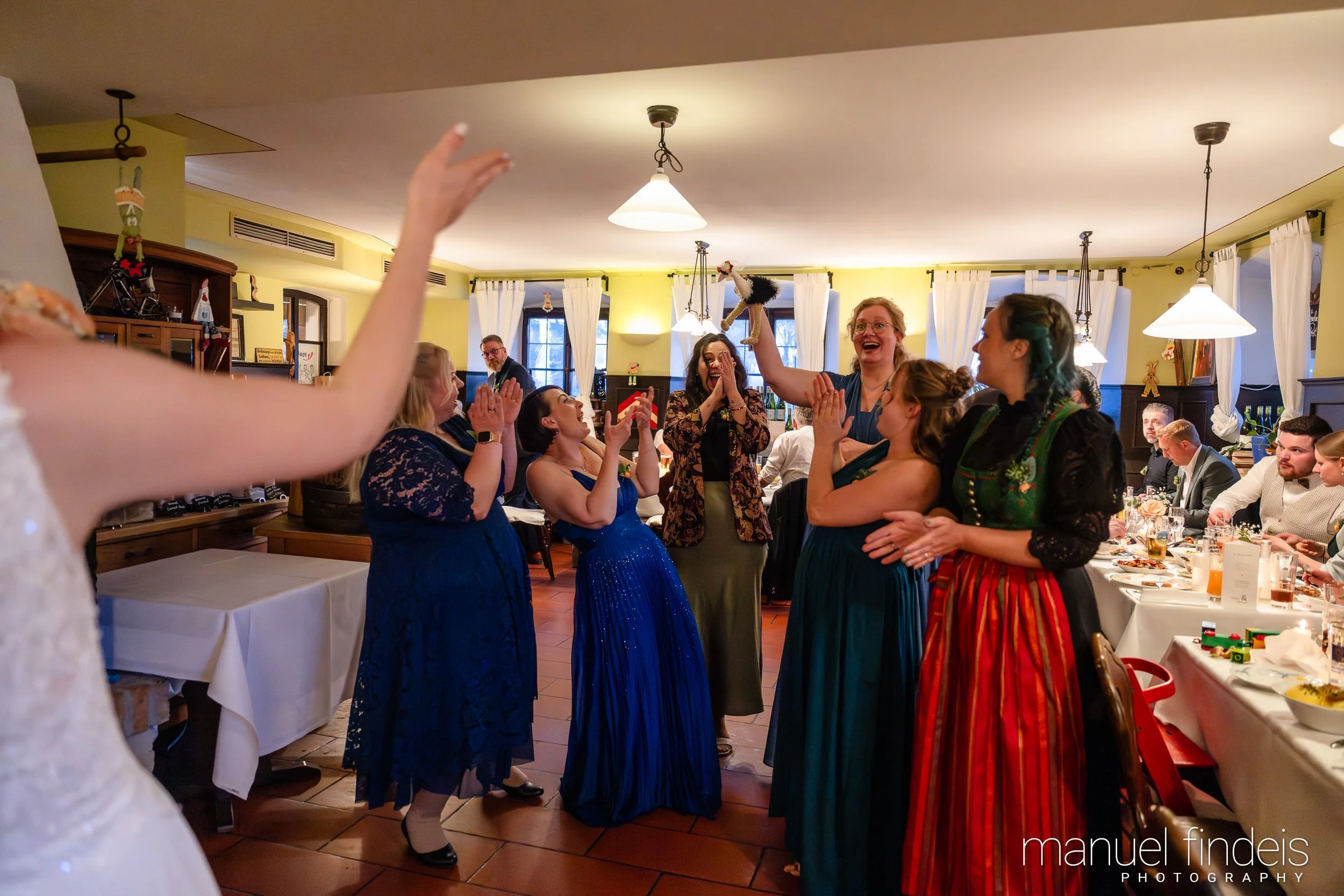 0852_Hochzeit_VuA_www.manuelfindeis.com.jpg