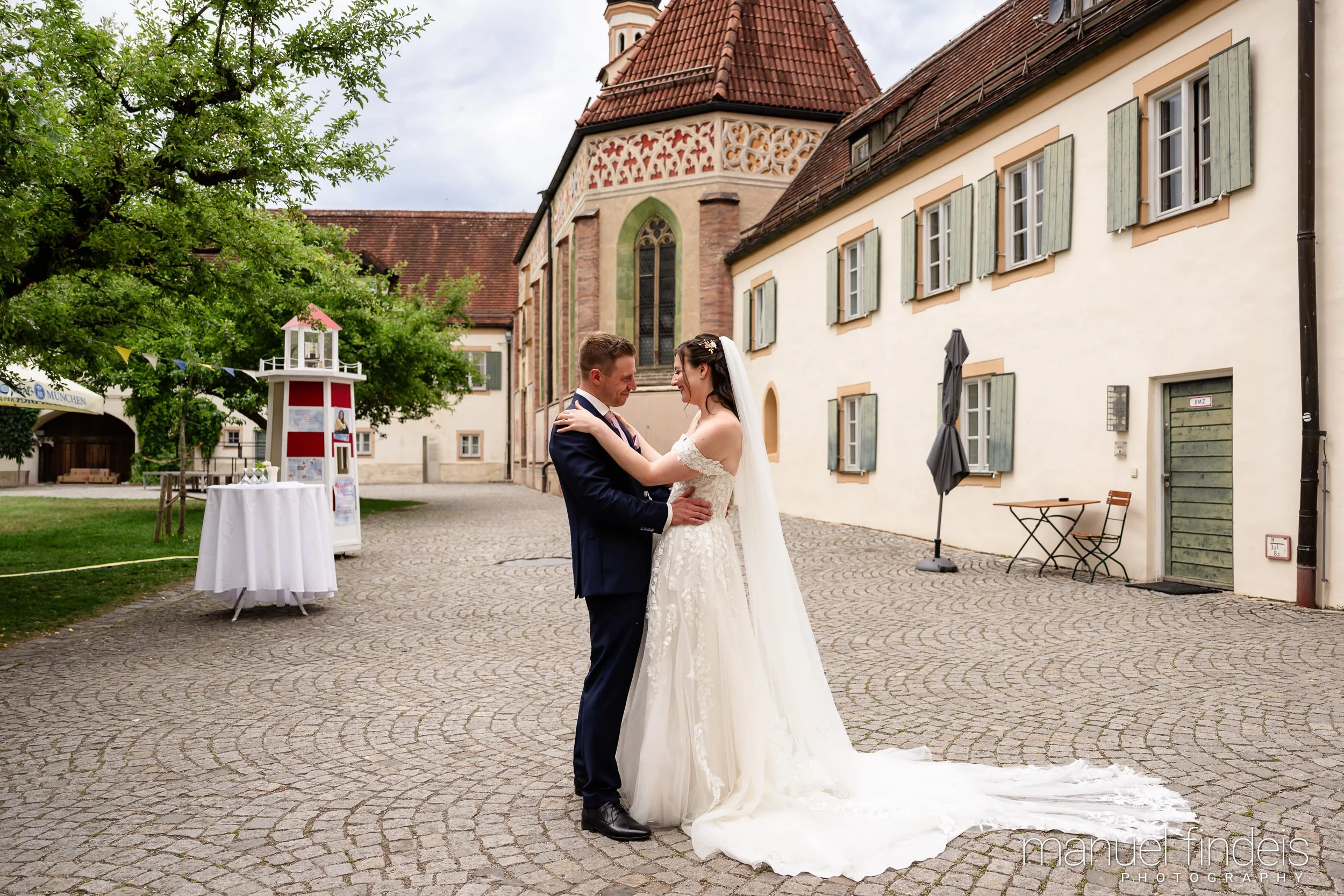 0040_Hochzeit_RuS_www.manuelfindeis.com.jpg