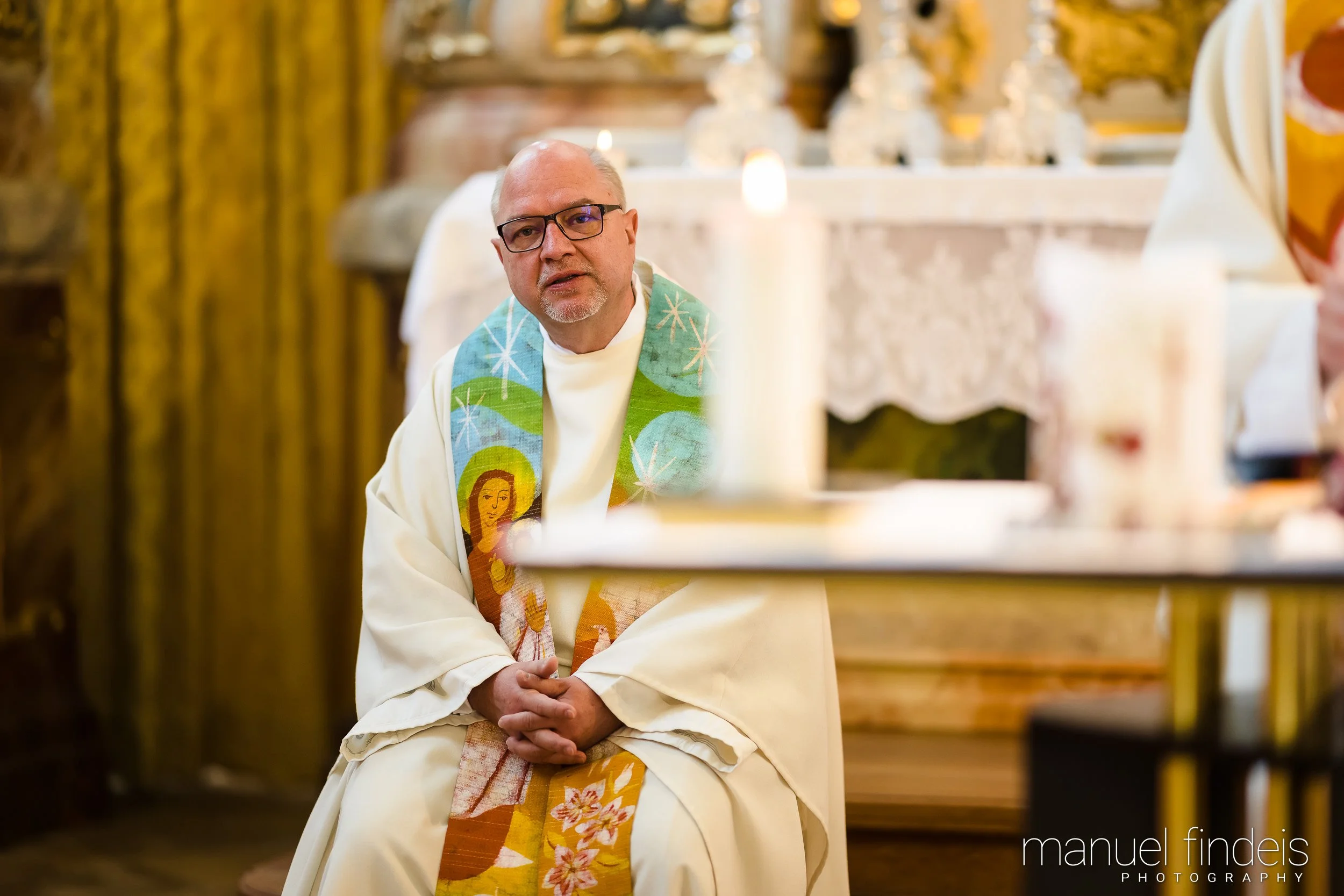 0273_Hochzeit-MuR-Kirche_www.manuelfindeis.com.jpg