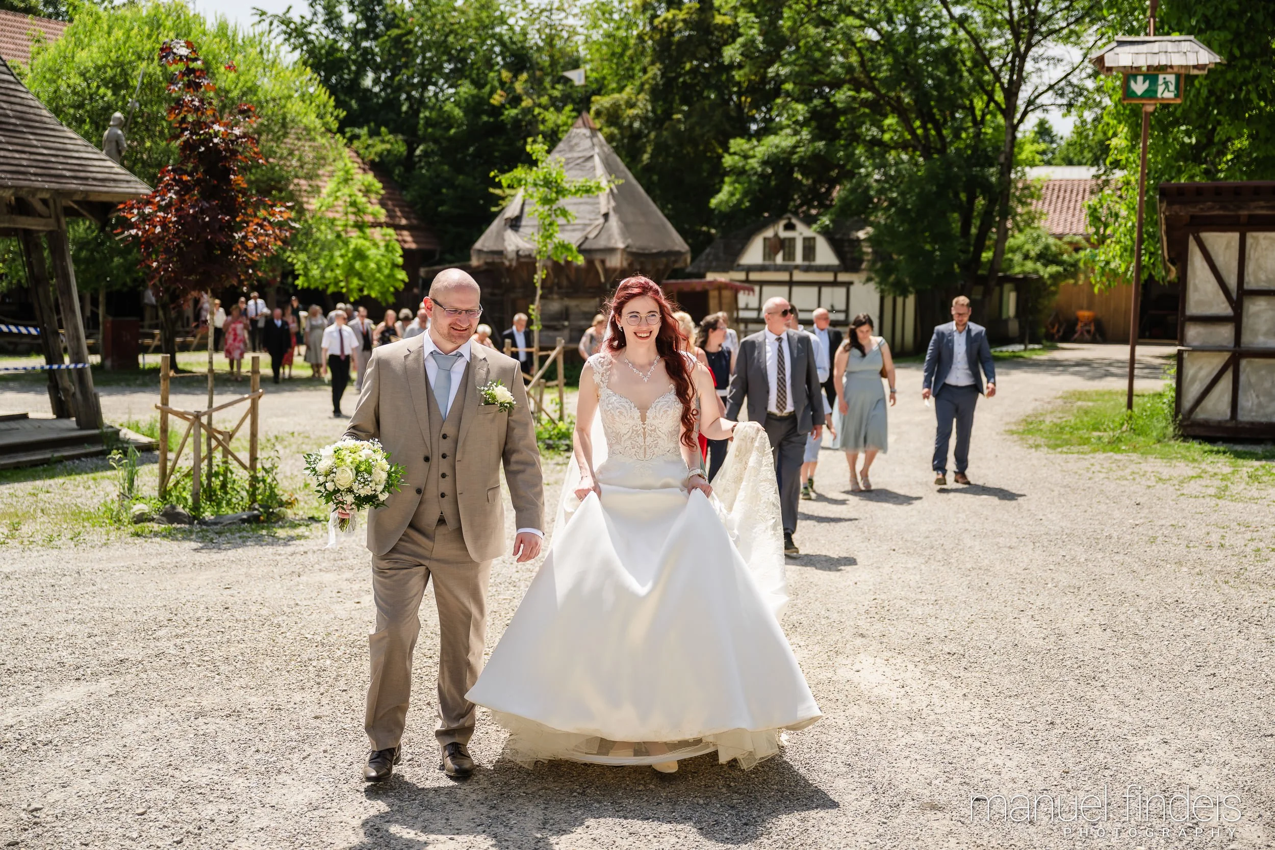 0353_Hochzeit-LUM_www.manuelfindeis.com.jpg