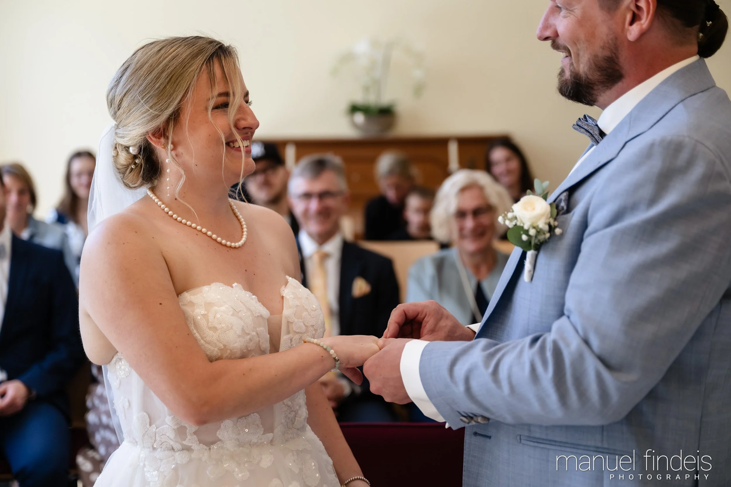 0273_Hochzeit_RundS_www.manuelfindeis.com.jpg