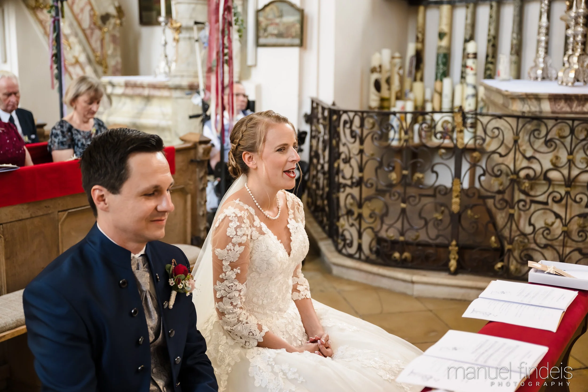 0453_Hochzeit-MuR-Kirche_www.manuelfindeis.com.jpg