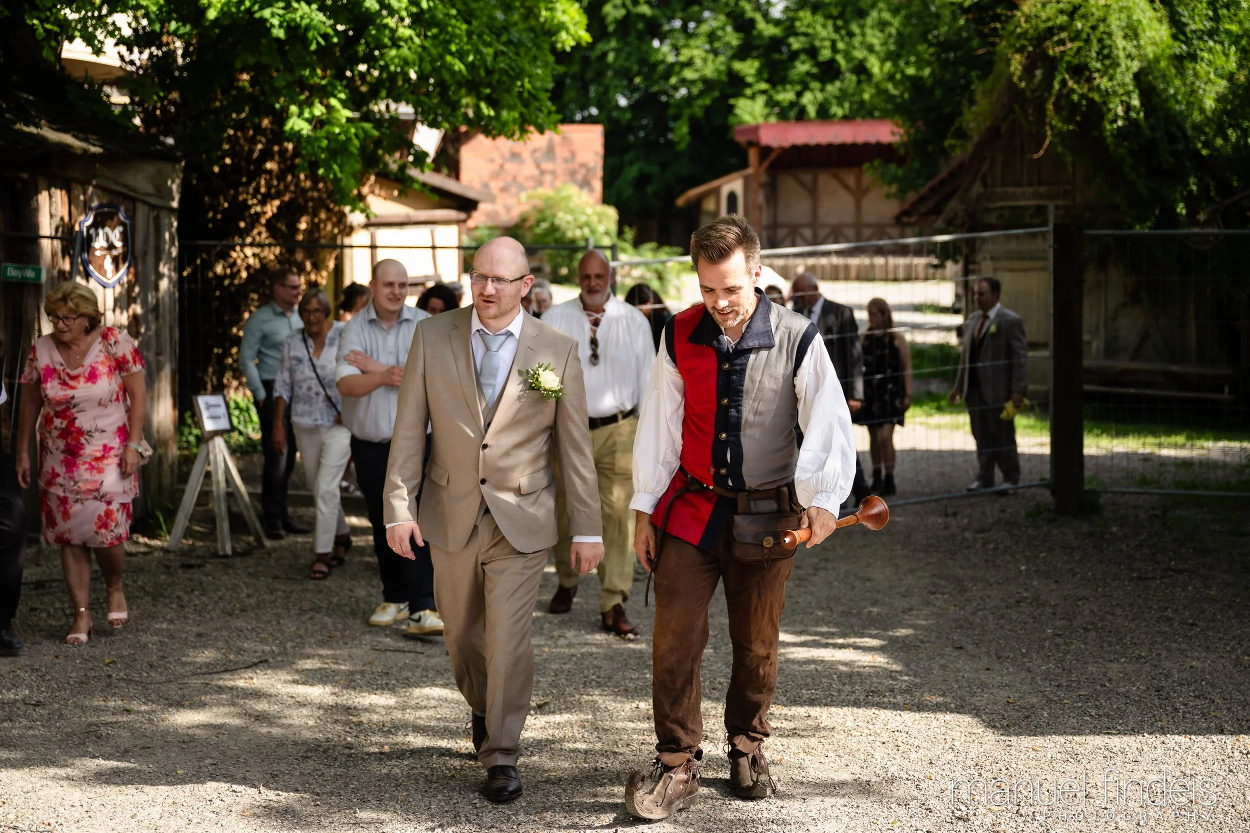 0523_Hochzeit-LUM_www.manuelfindeis.com.jpg