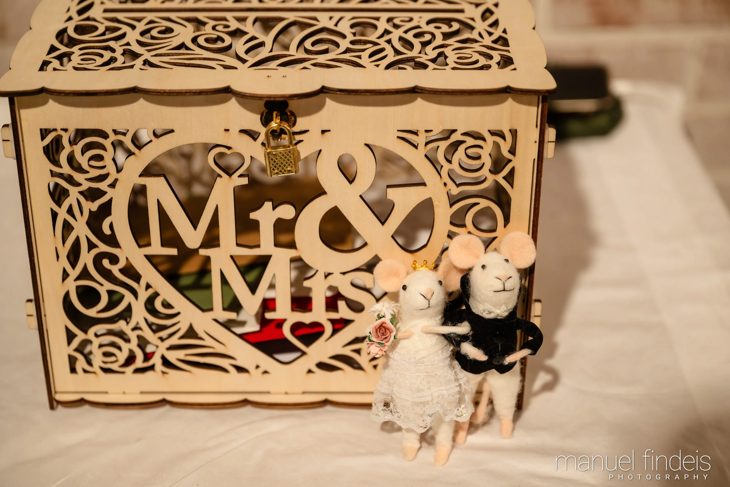 1060_Hochzeit_RuS_www.manuelfindeis.com.jpg