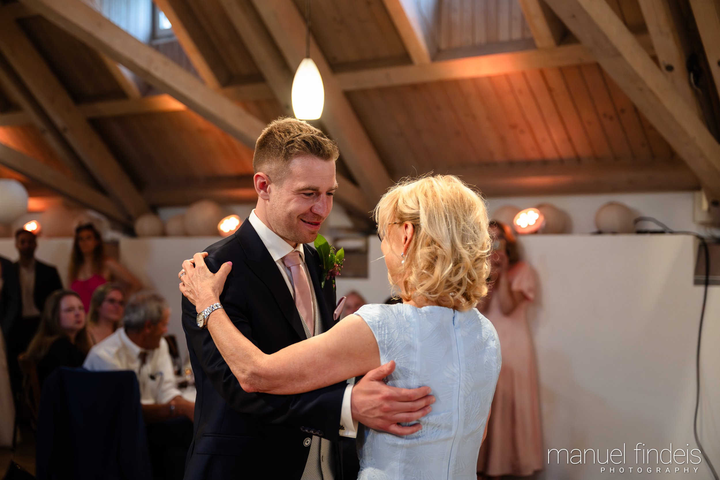 0764_Hochzeit_Rus_www.manuelfindeis.com.jpg