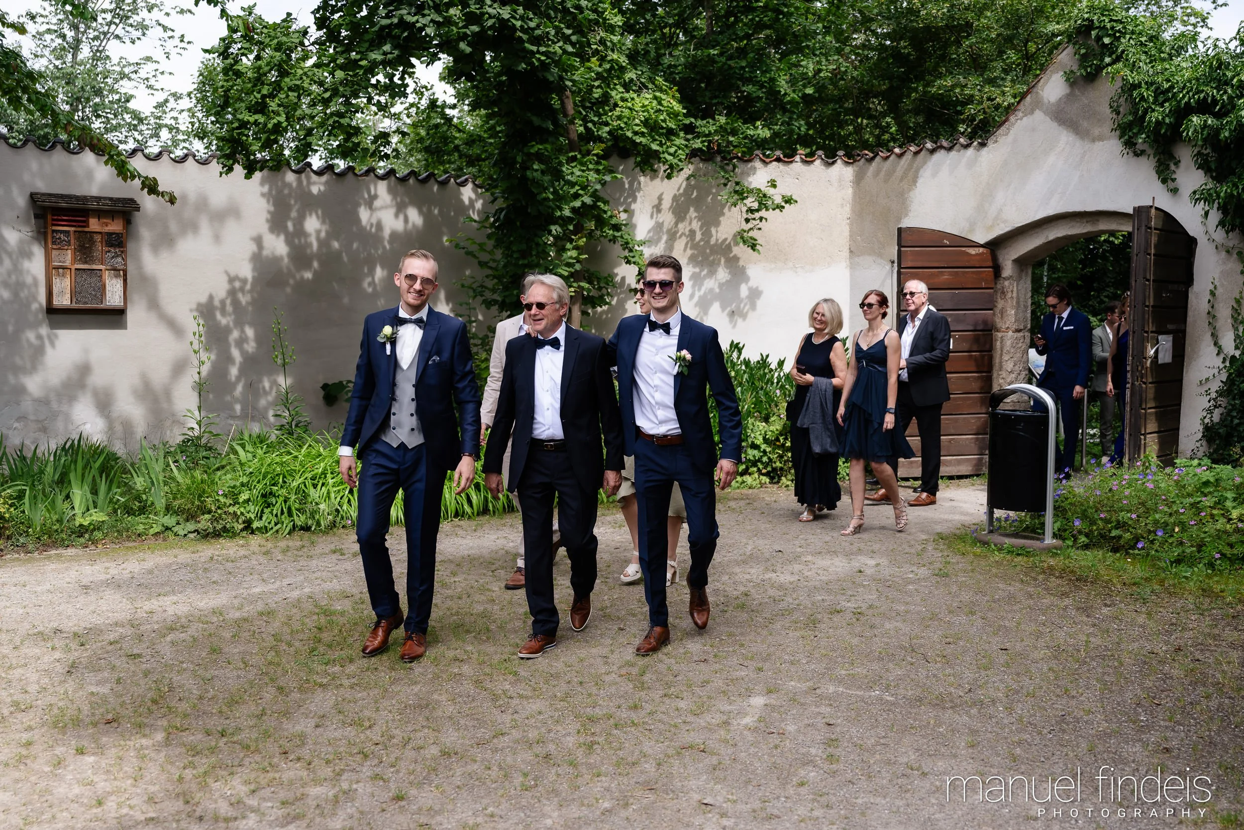 0081_Hochzeit-SuF_www.manuelfindeis.com.jpg