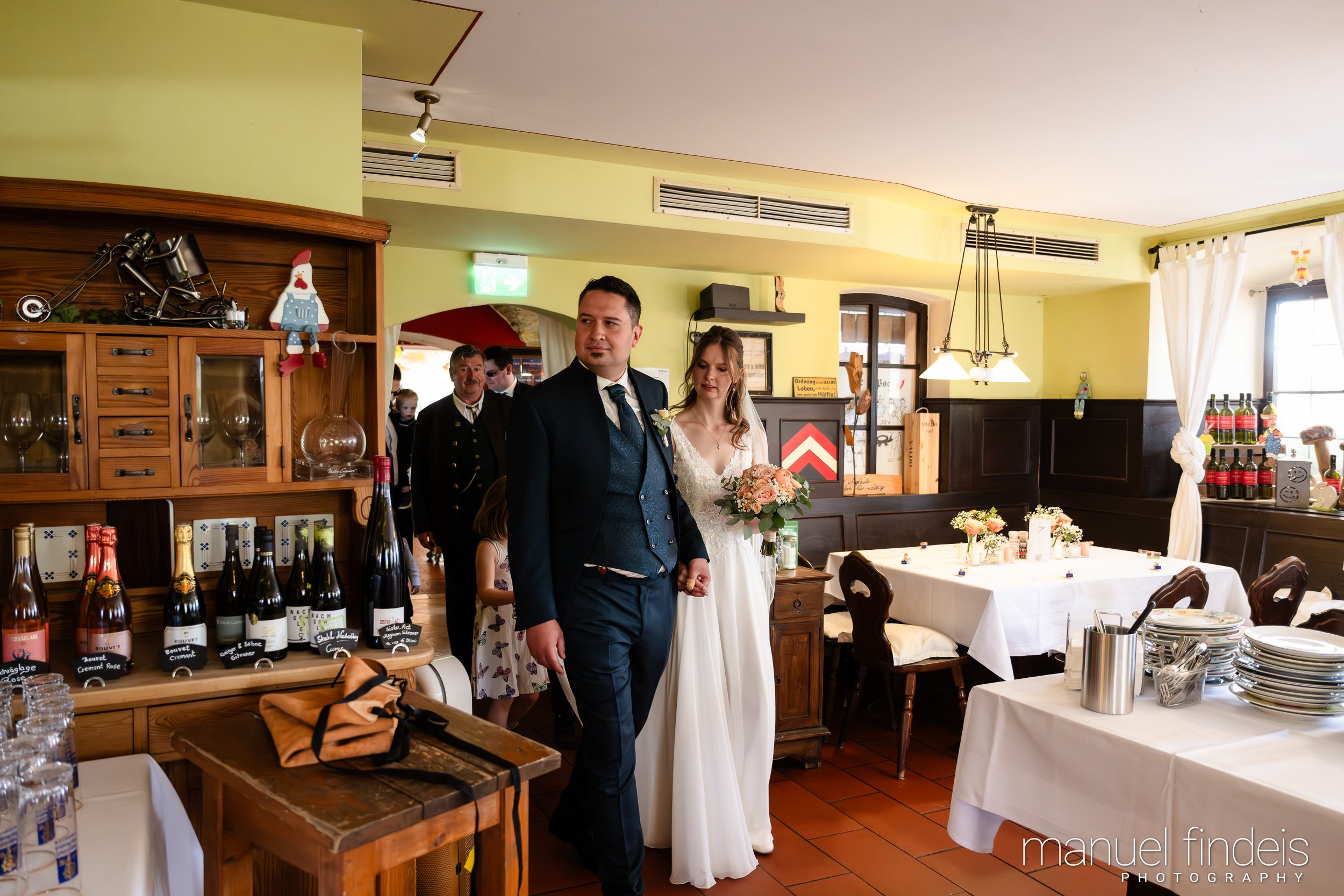 0650_Hochzeit_VuA_www.manuelfindeis.com.jpg