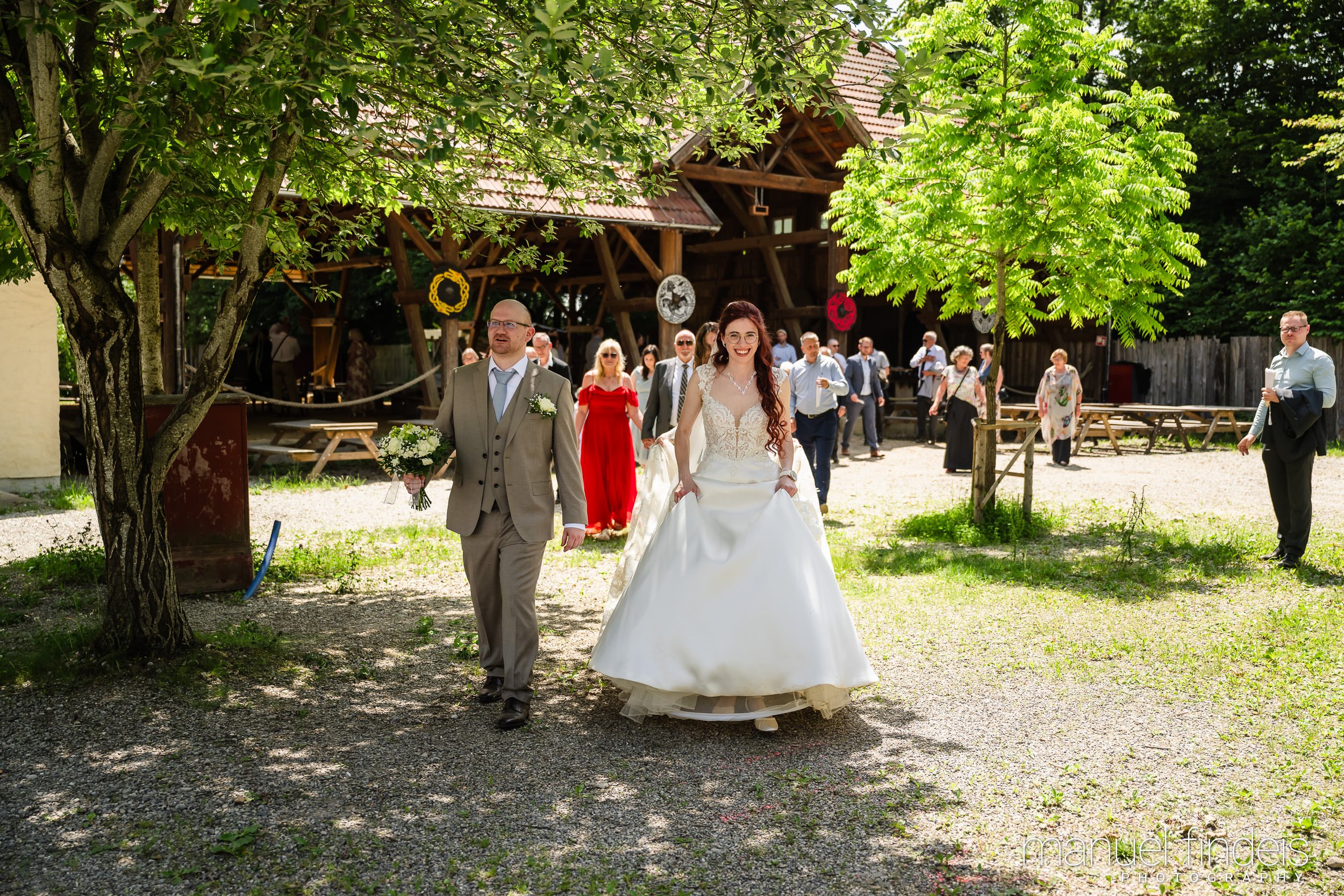 0345_Hochzeit-LUM_www.manuelfindeis.com.jpg