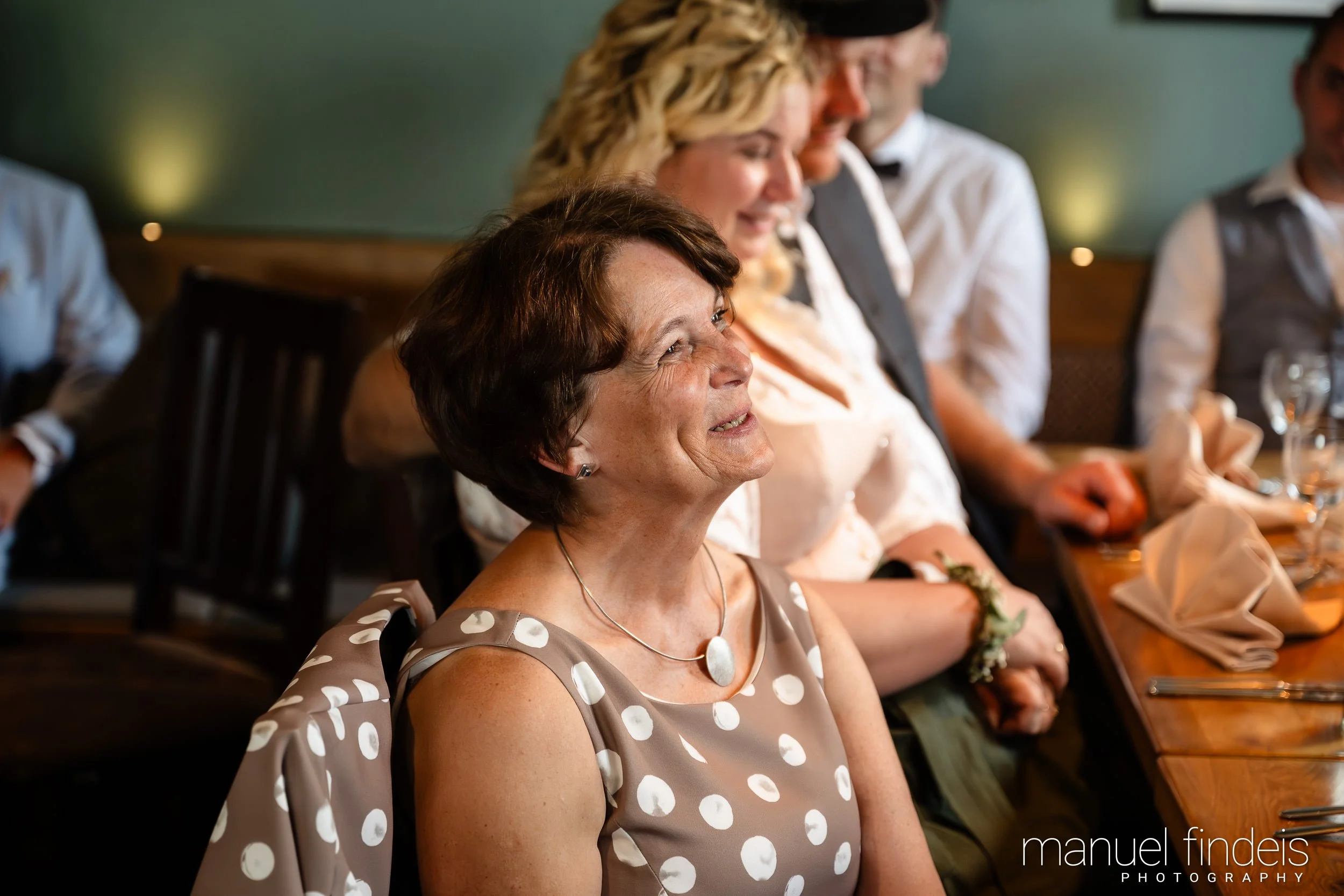 0549_Hochzeit_RundS_www.manuelfindeis.com.jpg