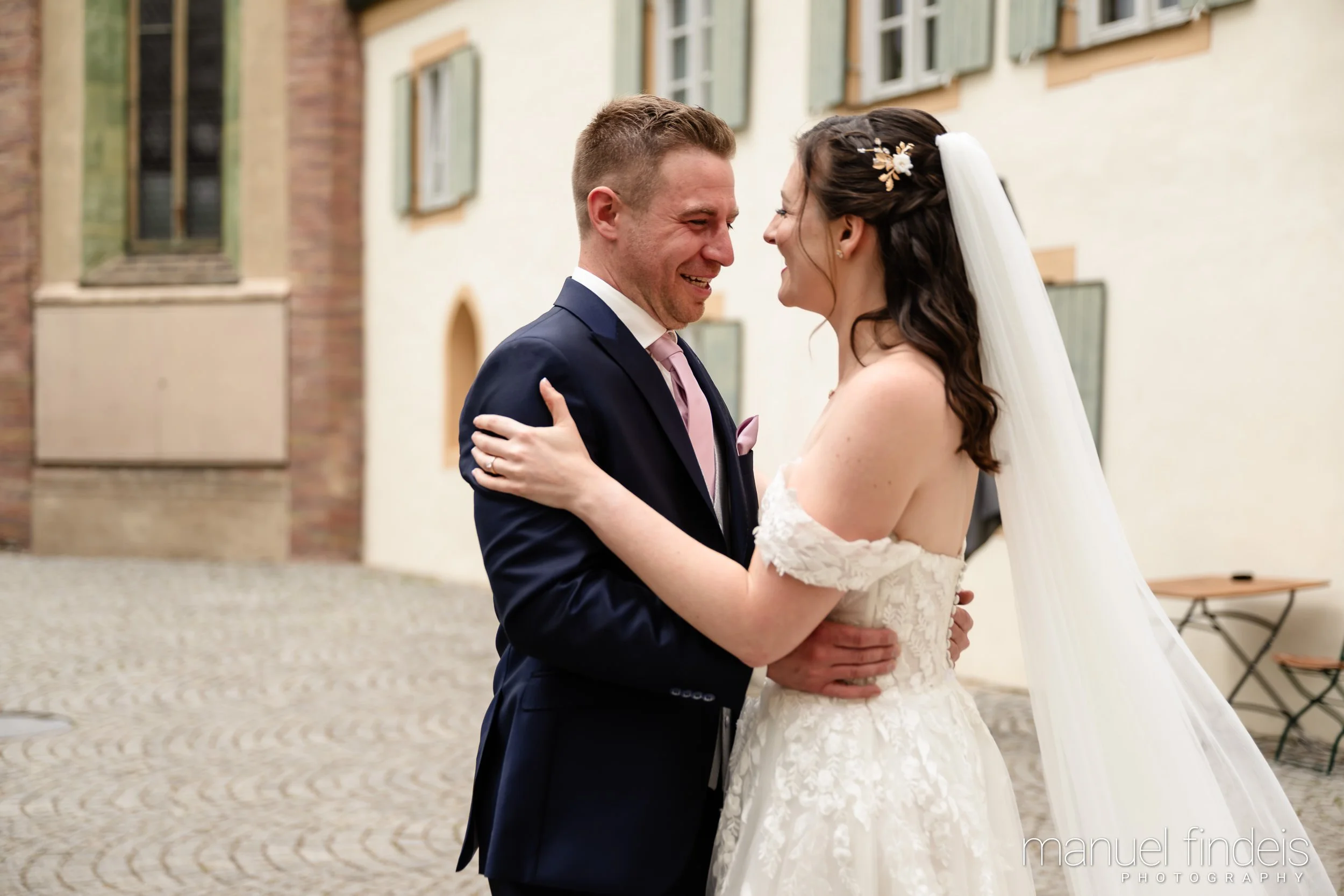 0024_Hochzeit_RuS_www.manuelfindeis.com.jpg