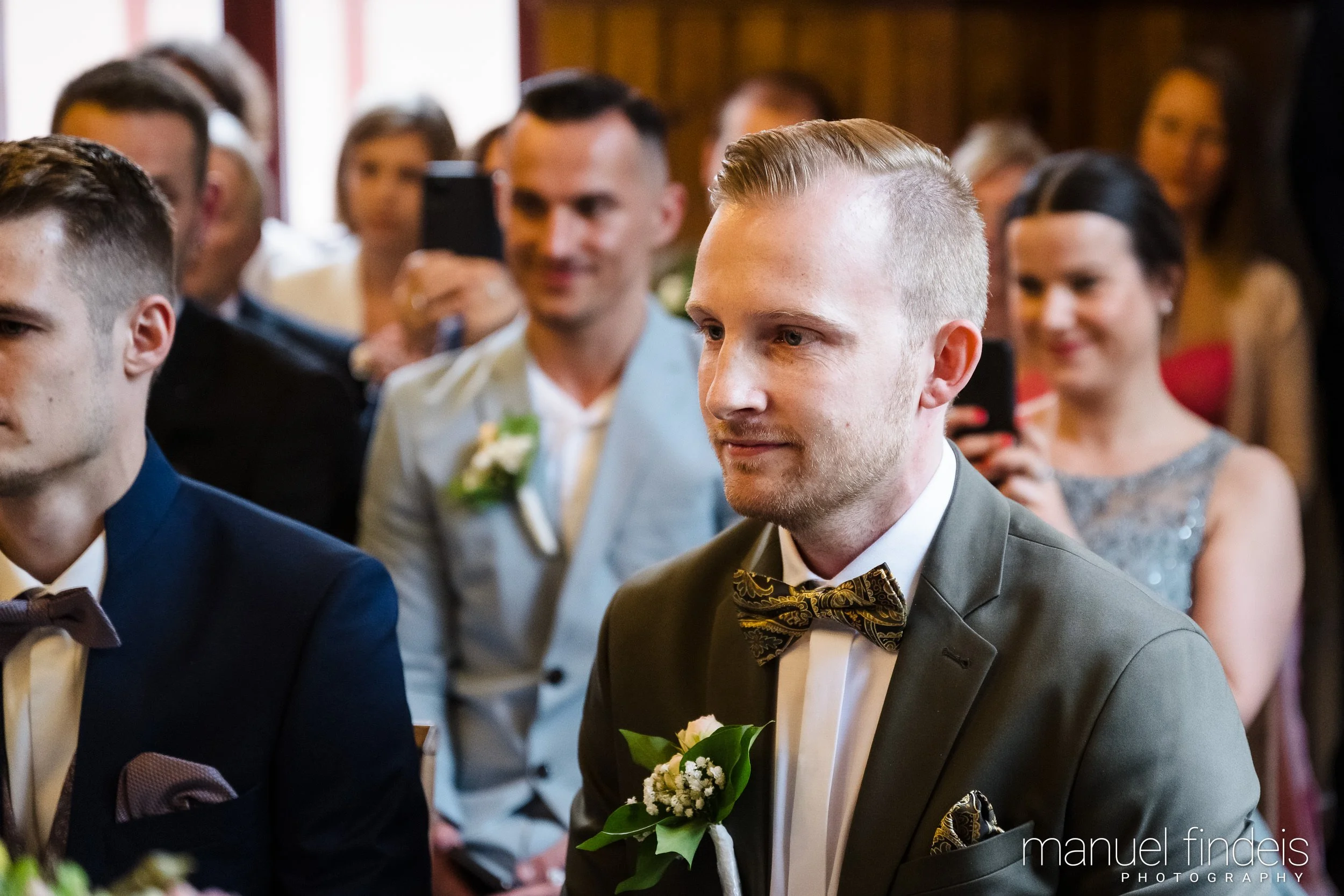 0134_Hochzeit-AuJ_www.manuelfindeis.com.jpg