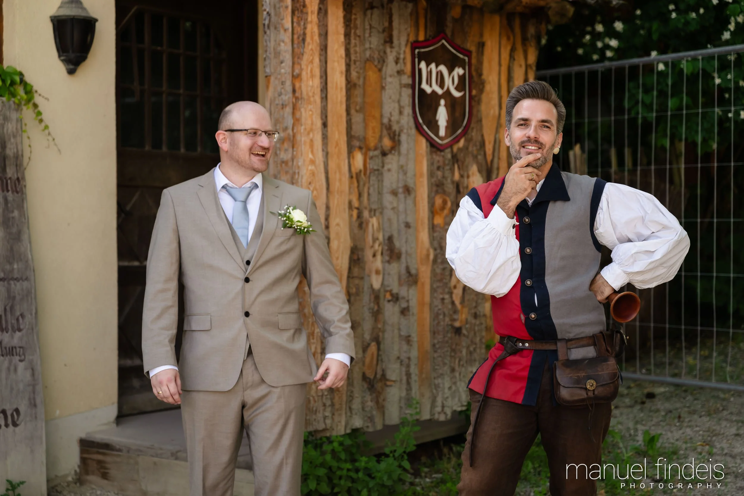0493_Hochzeit-LUM_www.manuelfindeis.com.jpg