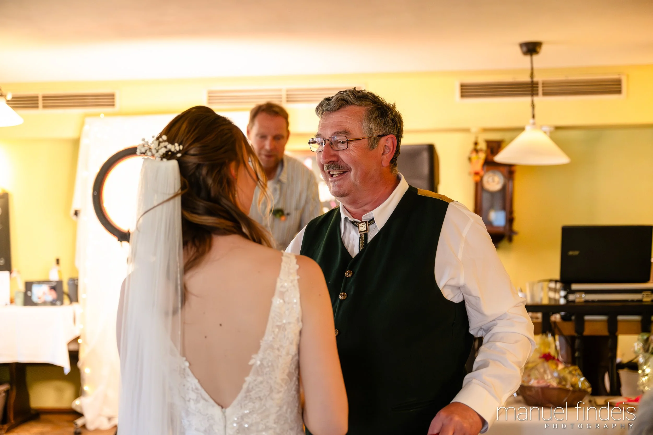 0769_Hochzeit_VuA_www.manuelfindeis.com.jpg