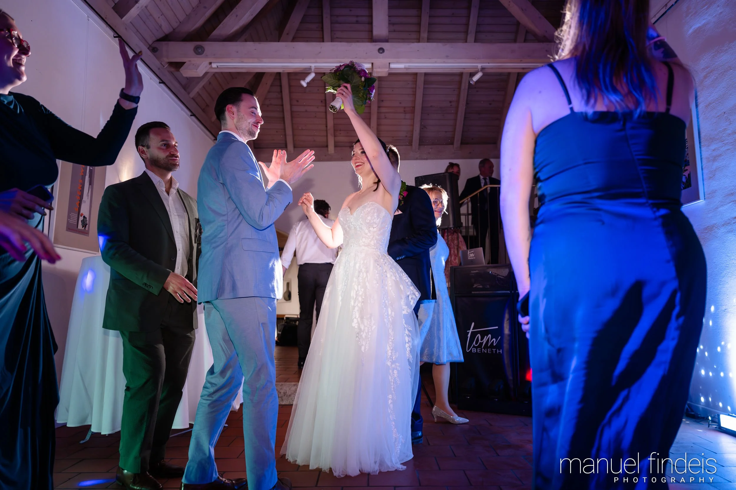 1033_Hochzeit_RuS_www.manuelfindeis.com.jpg