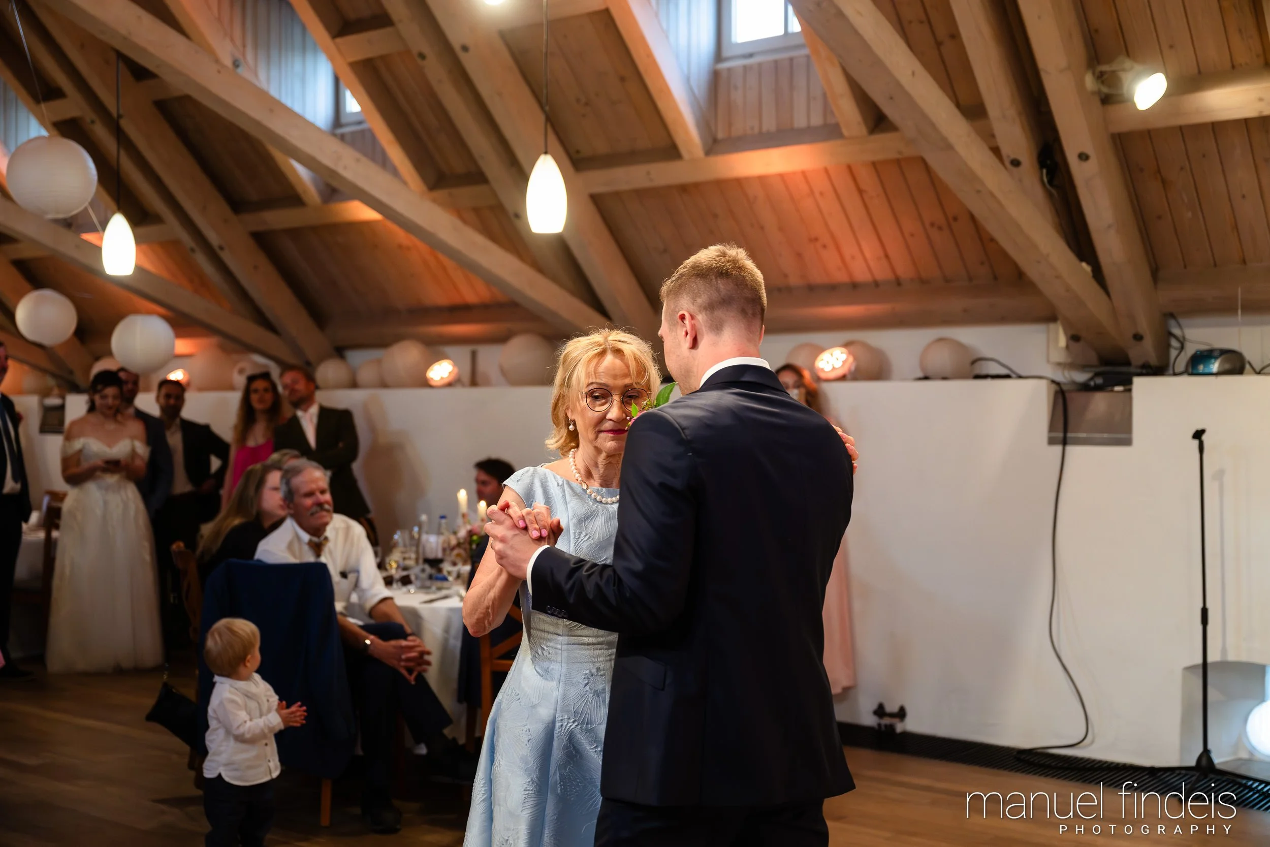 0762_Hochzeit_Rus_www.manuelfindeis.com.jpg