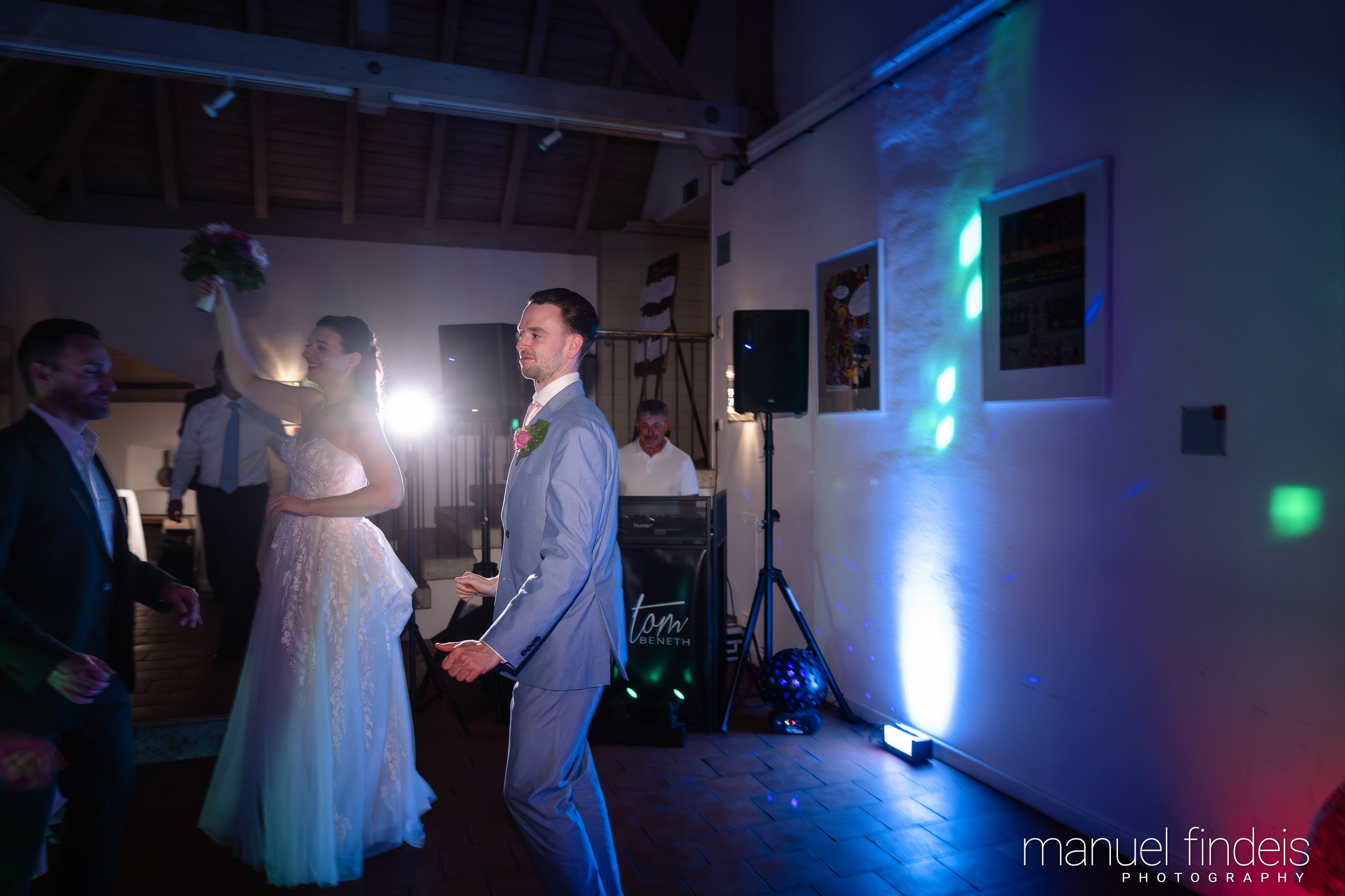 1027_Hochzeit_RuS_www.manuelfindeis.com.jpg