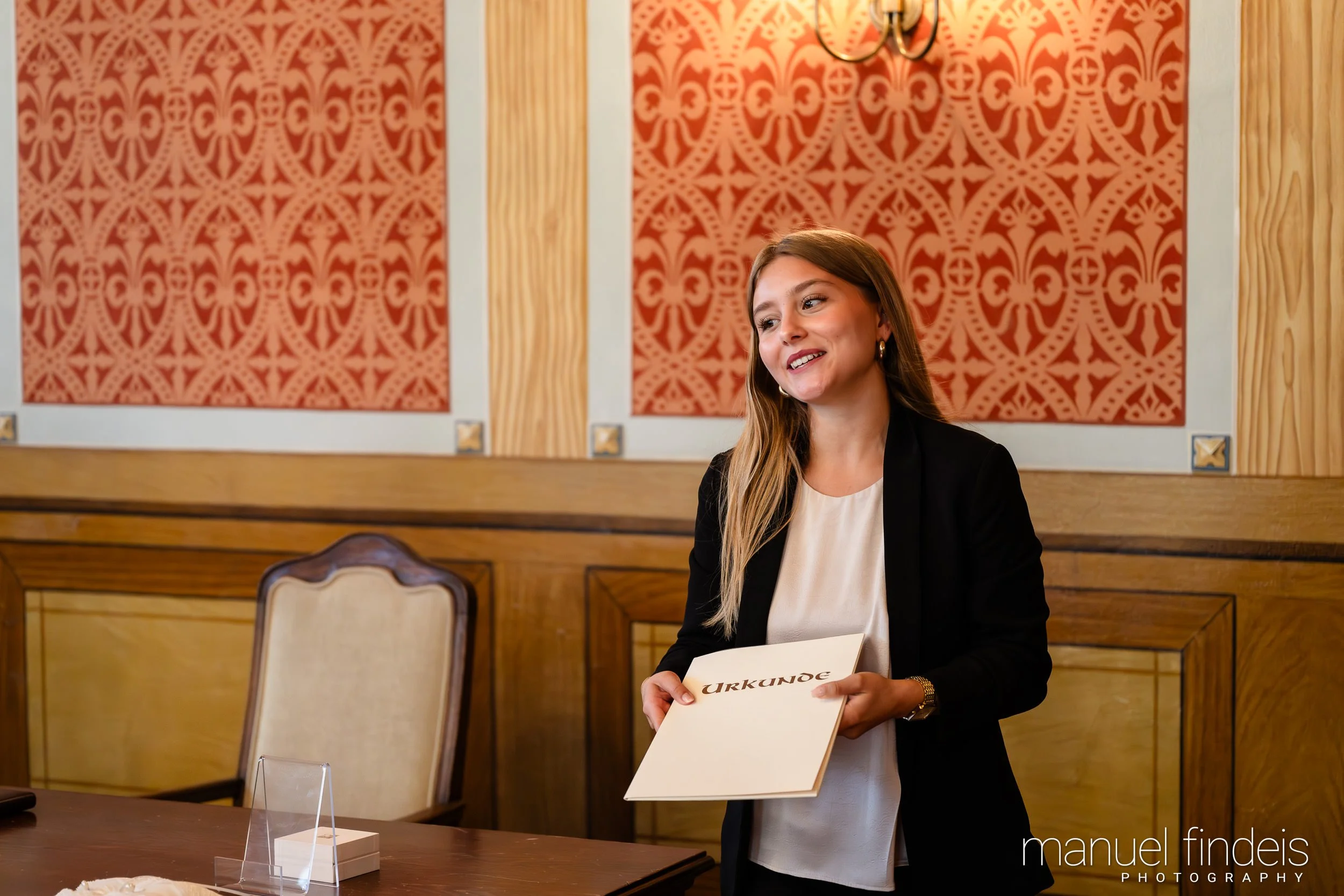 0225_Hochzeit_CuR_www.manuelfindeis.com.jpg