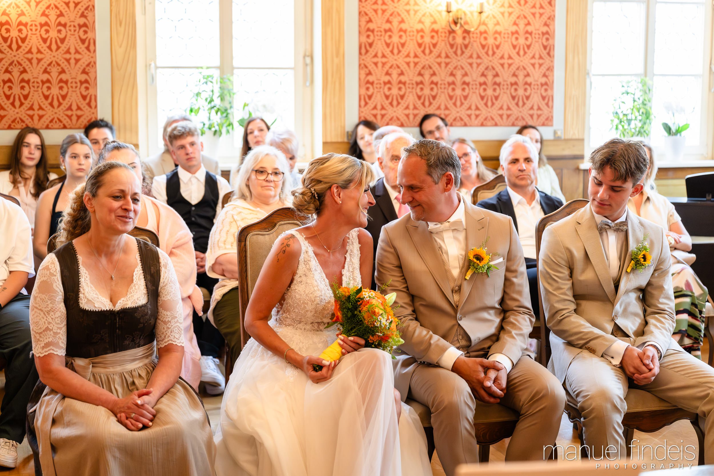 0190_Hochzeit_CuR_www.manuelfindeis.com.jpg