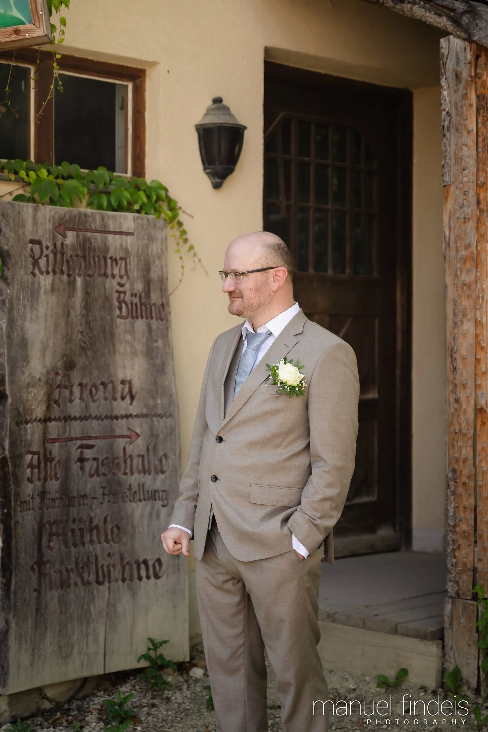 0511_Hochzeit-LUM_www.manuelfindeis.com.jpg