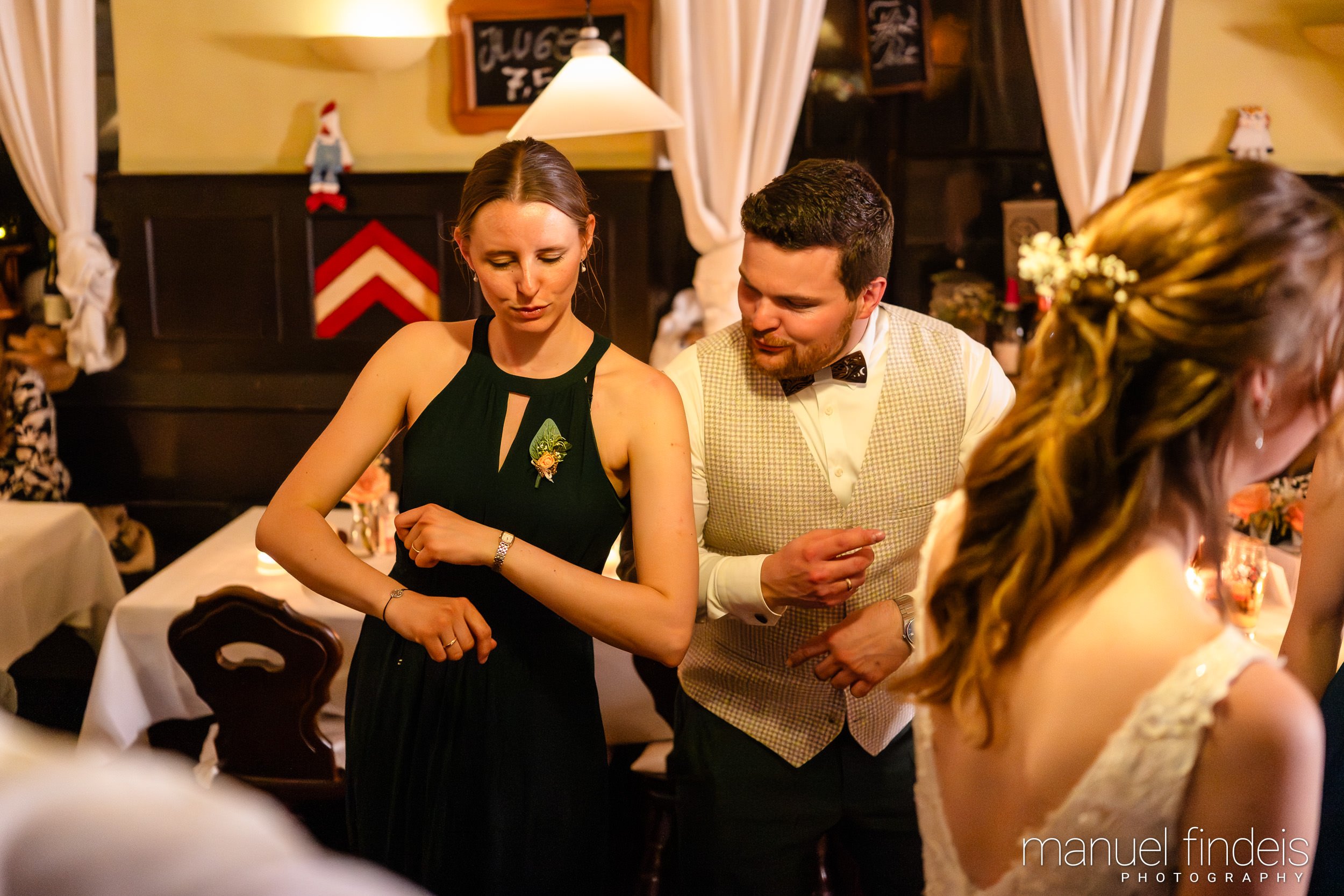 1058_Hochzeit_VuA_www.manuelfindeis.com.jpg