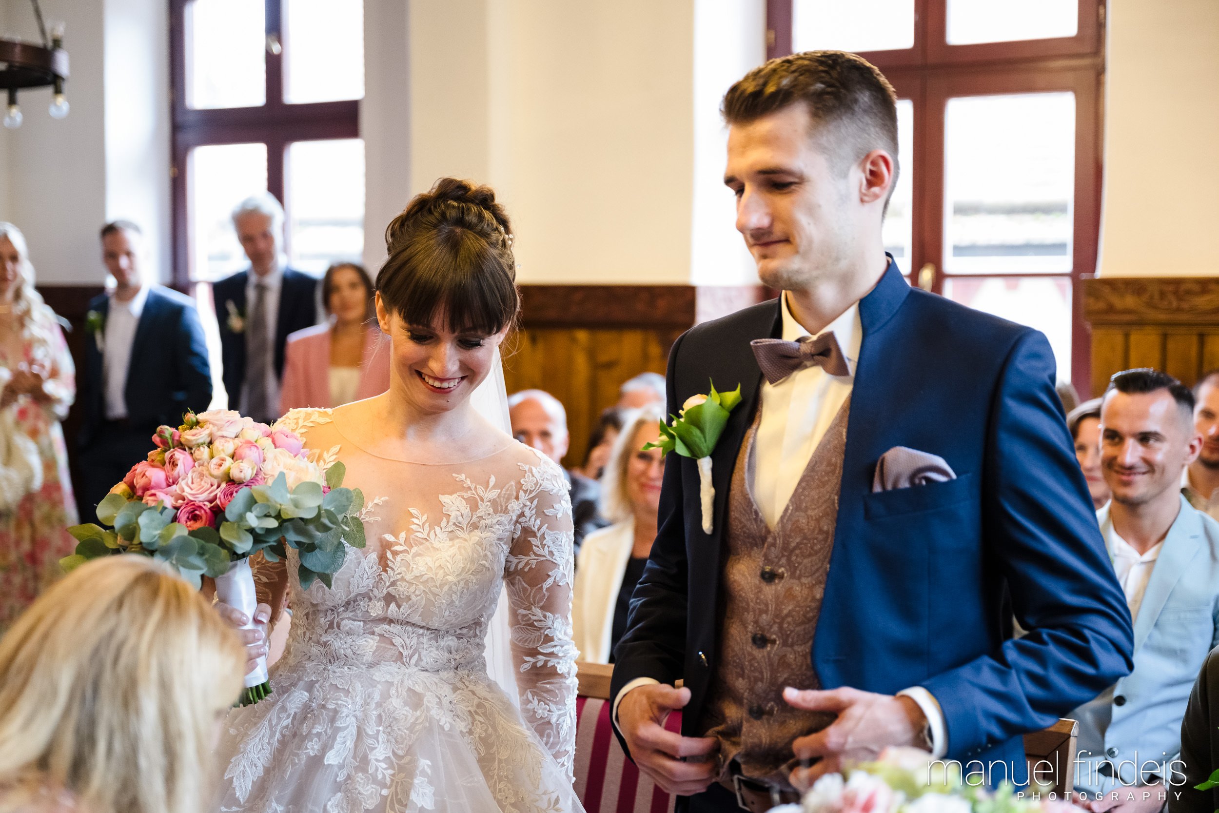 0148_Hochzeit-AuJ_www.manuelfindeis.com.jpg
