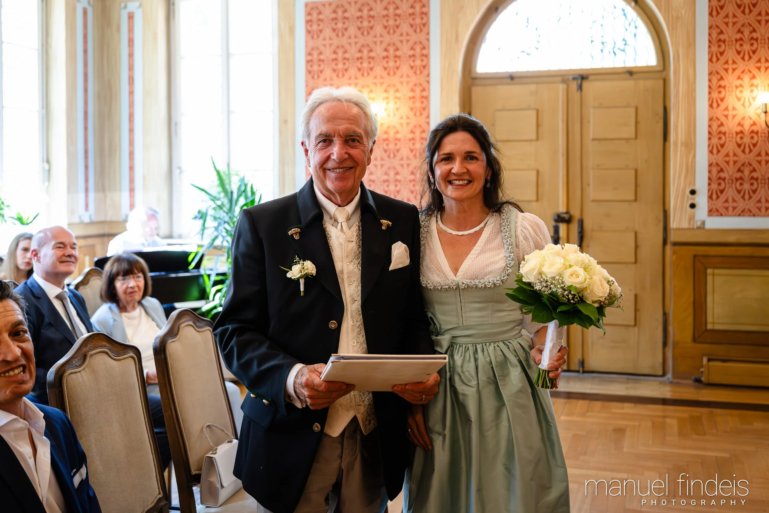 0187_Hochzeit_AuE_www.manuelfindeis.com.jpg