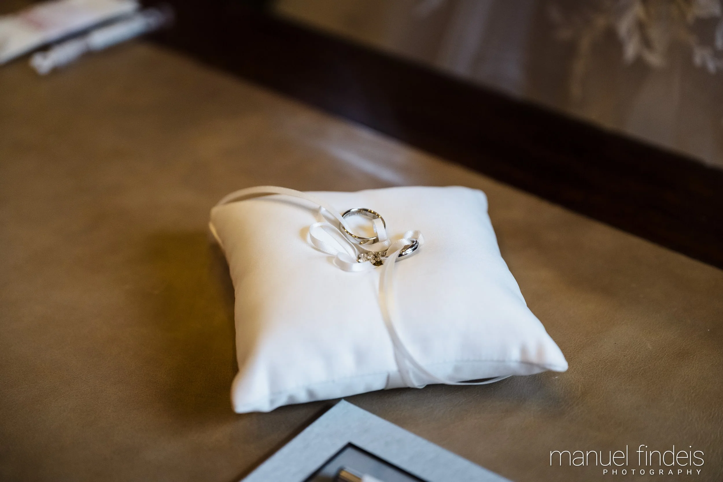 0193_Hochzeit-AuJ_www.manuelfindeis.com.jpg
