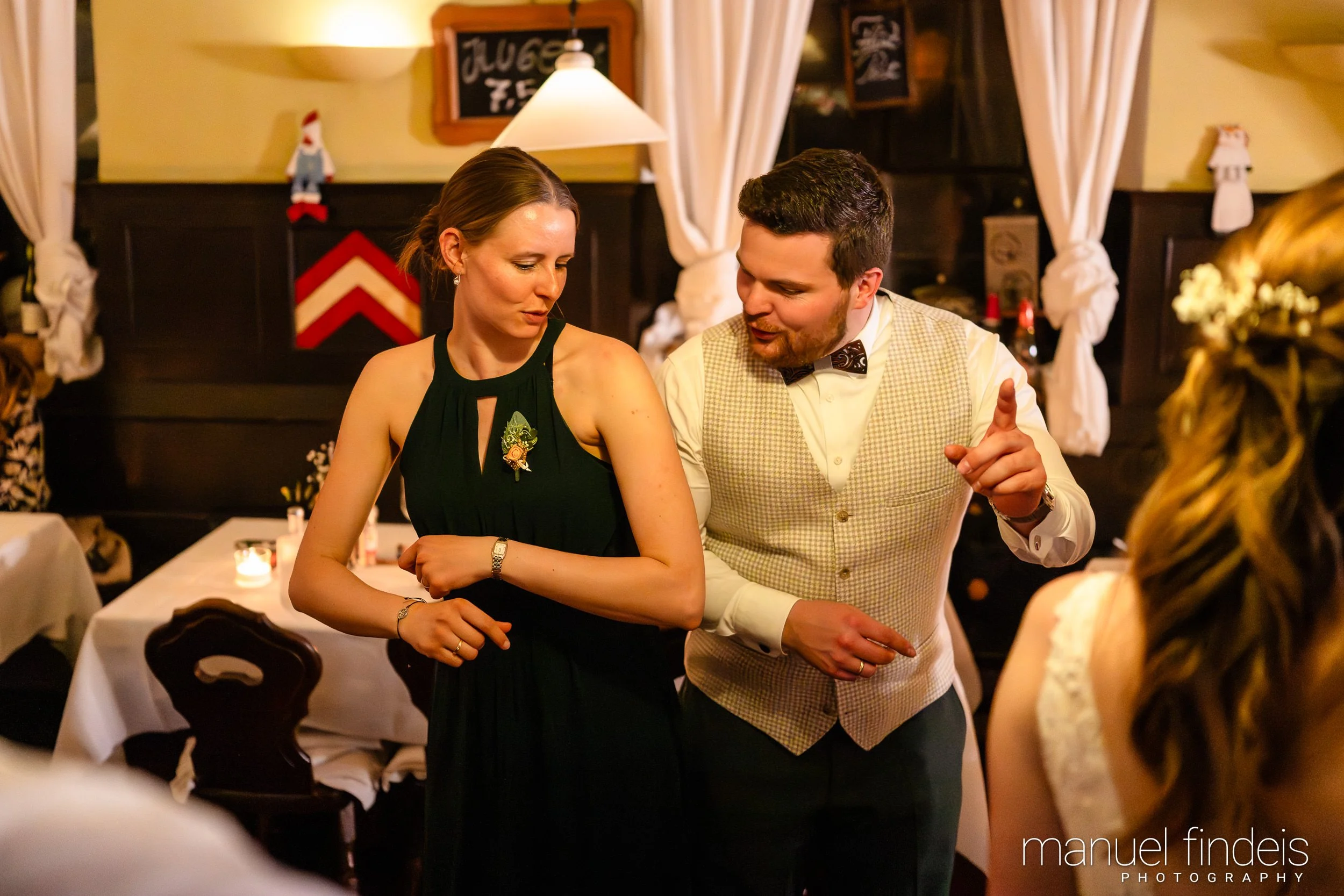 1057_Hochzeit_VuA_www.manuelfindeis.com.jpg